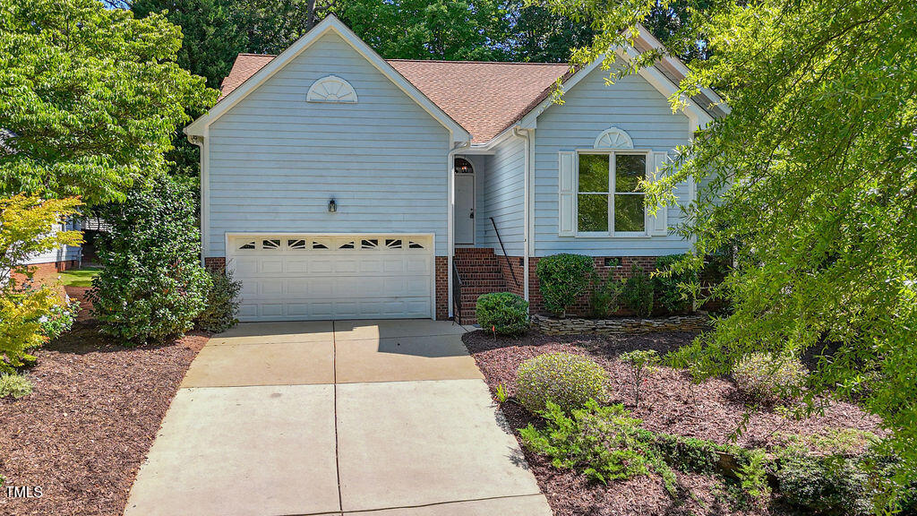 125 Chimney Rise Drive Property Photo 1