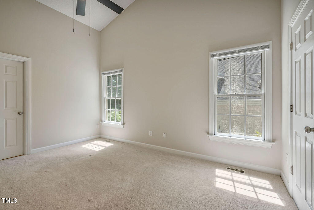 125 Chimney Rise Drive Property Photo 18