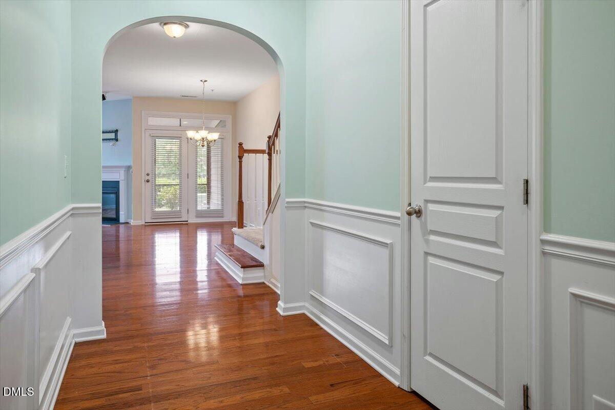 9135 Wooden Road Property Photo 3