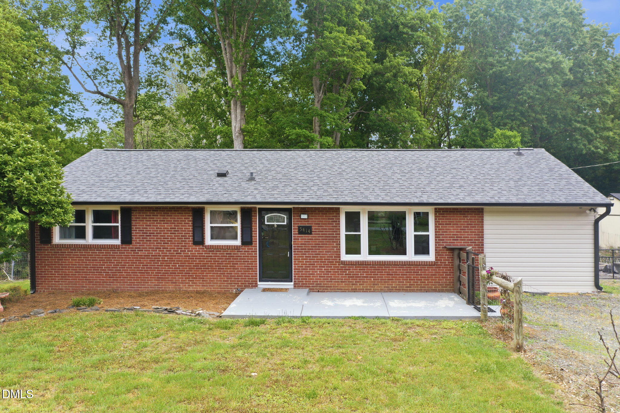 5414 Eastcrest Road Property Photo 1