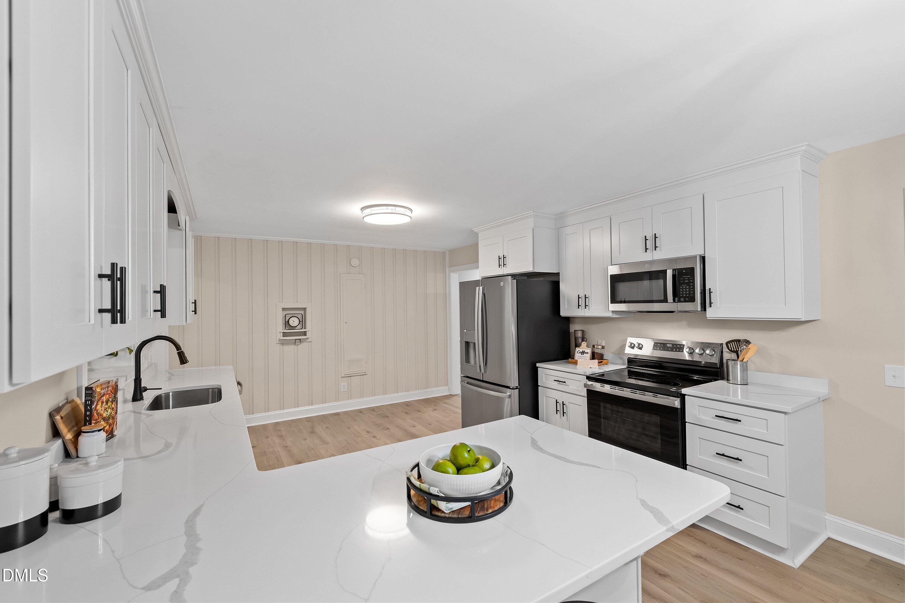 303 Holland Road Property Photo 1