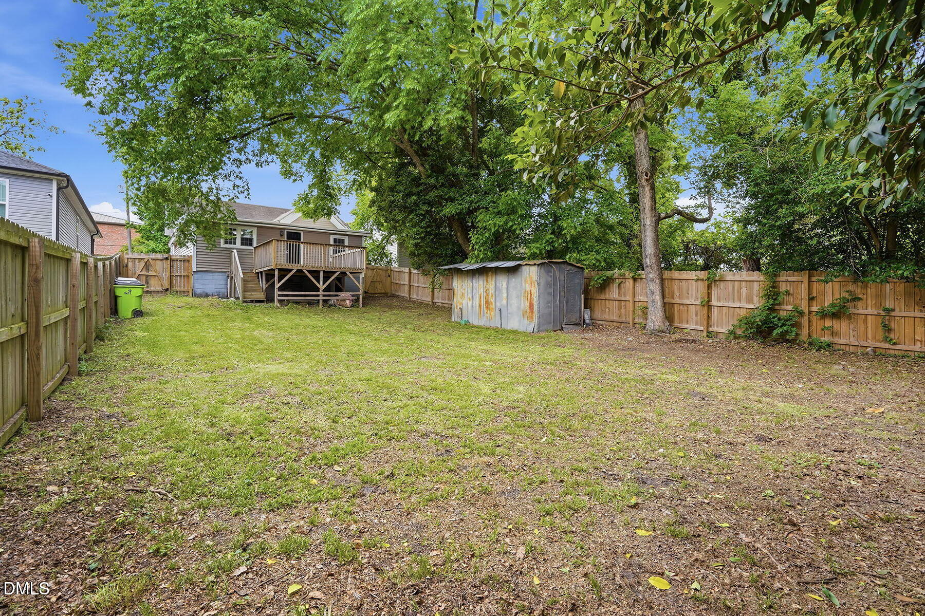 204 W Hill Street Property Photo 25