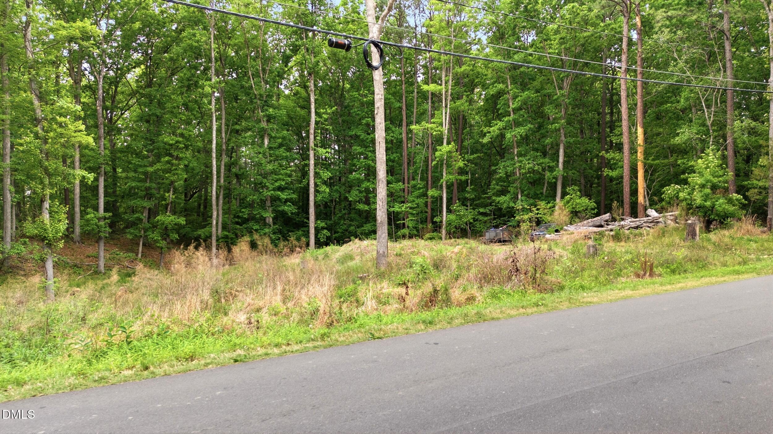 909 Valmet Drive Property Photo 4
