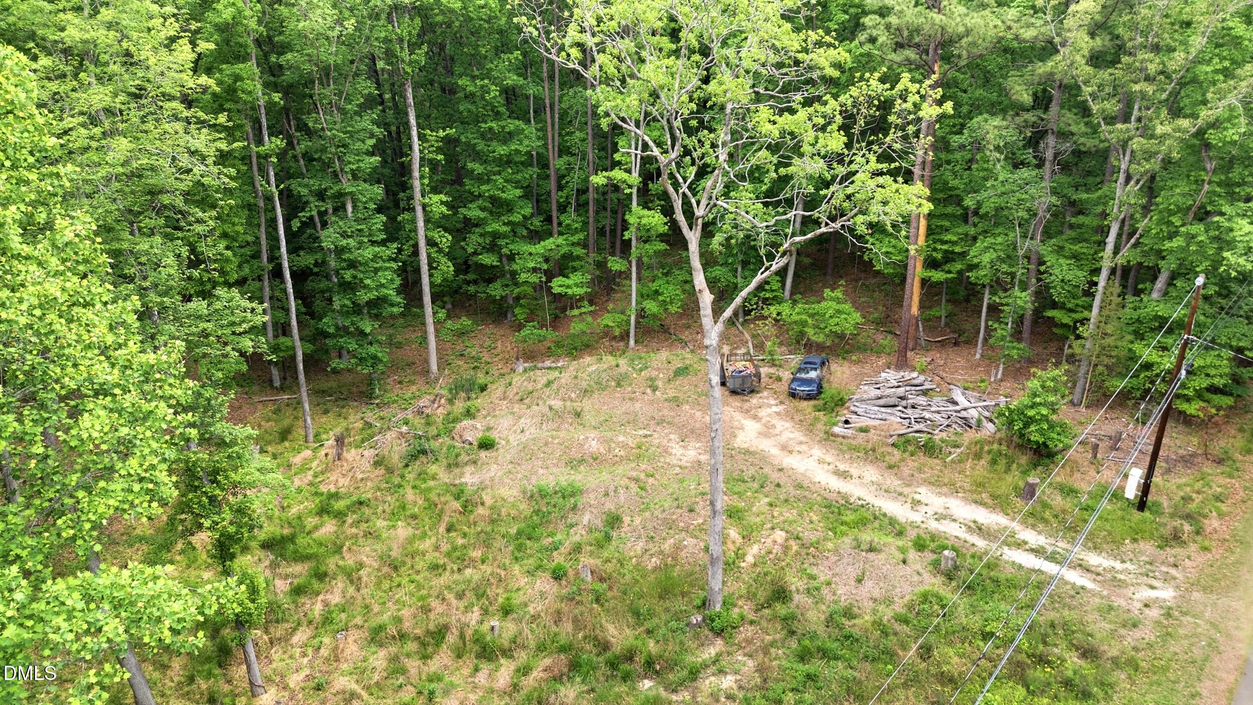 909 Valmet Drive Property Photo 14