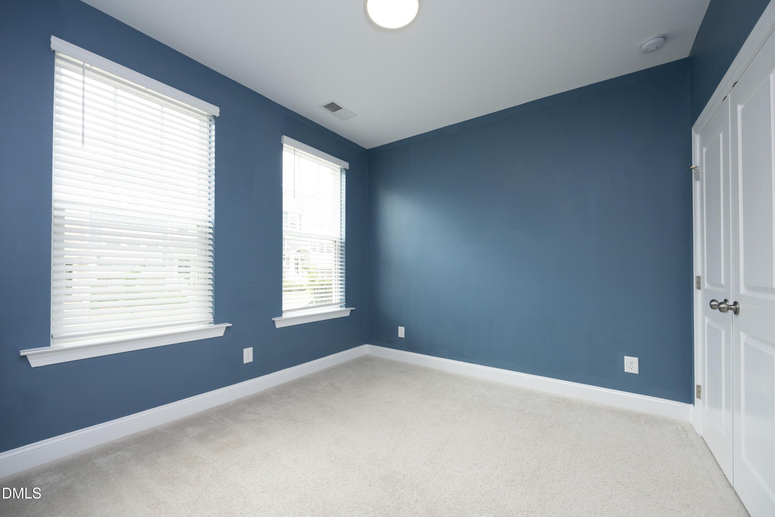 810 Winter Meadow Drive Property Photo 5
