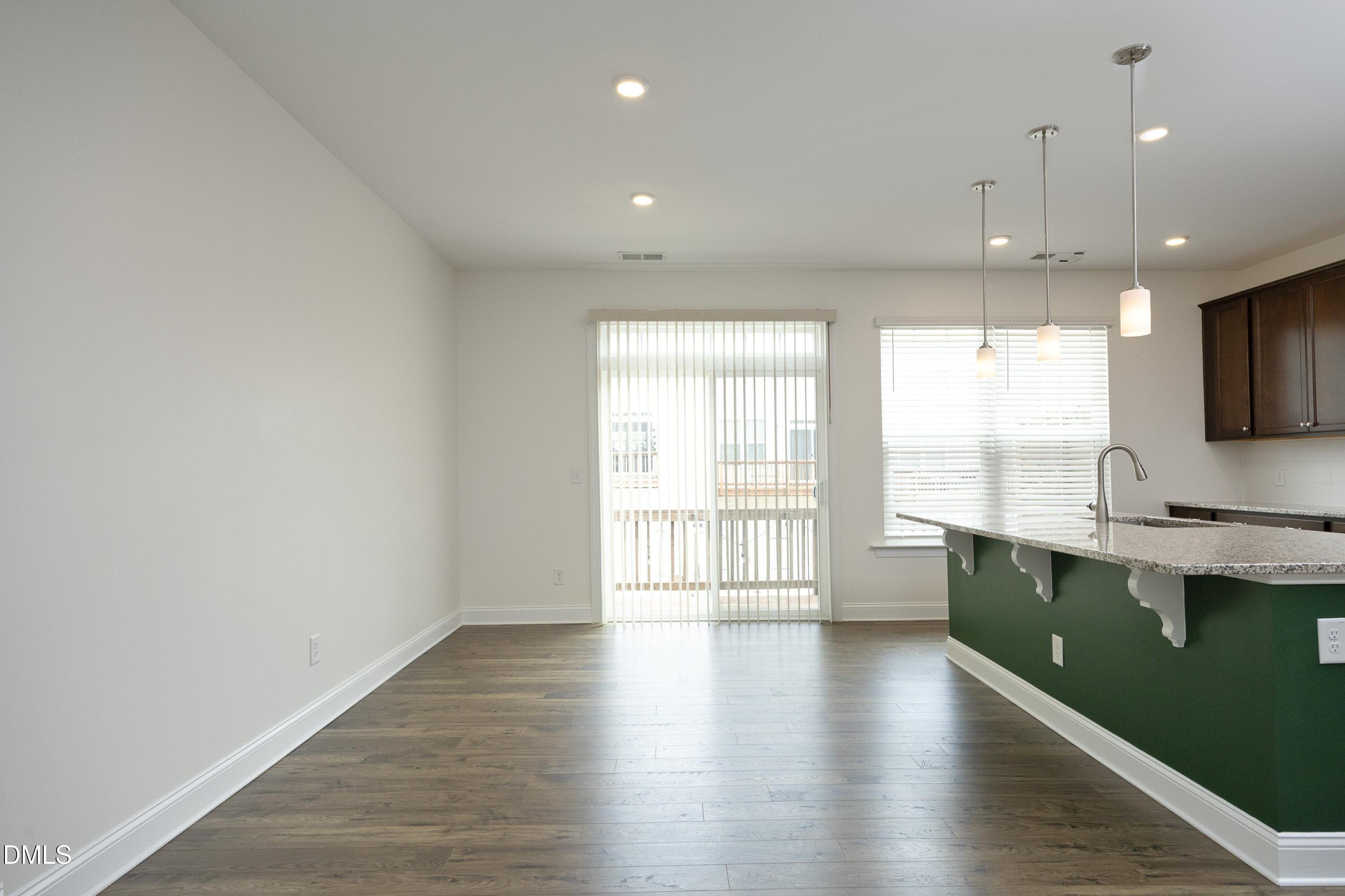 810 Winter Meadow Drive Property Photo 9