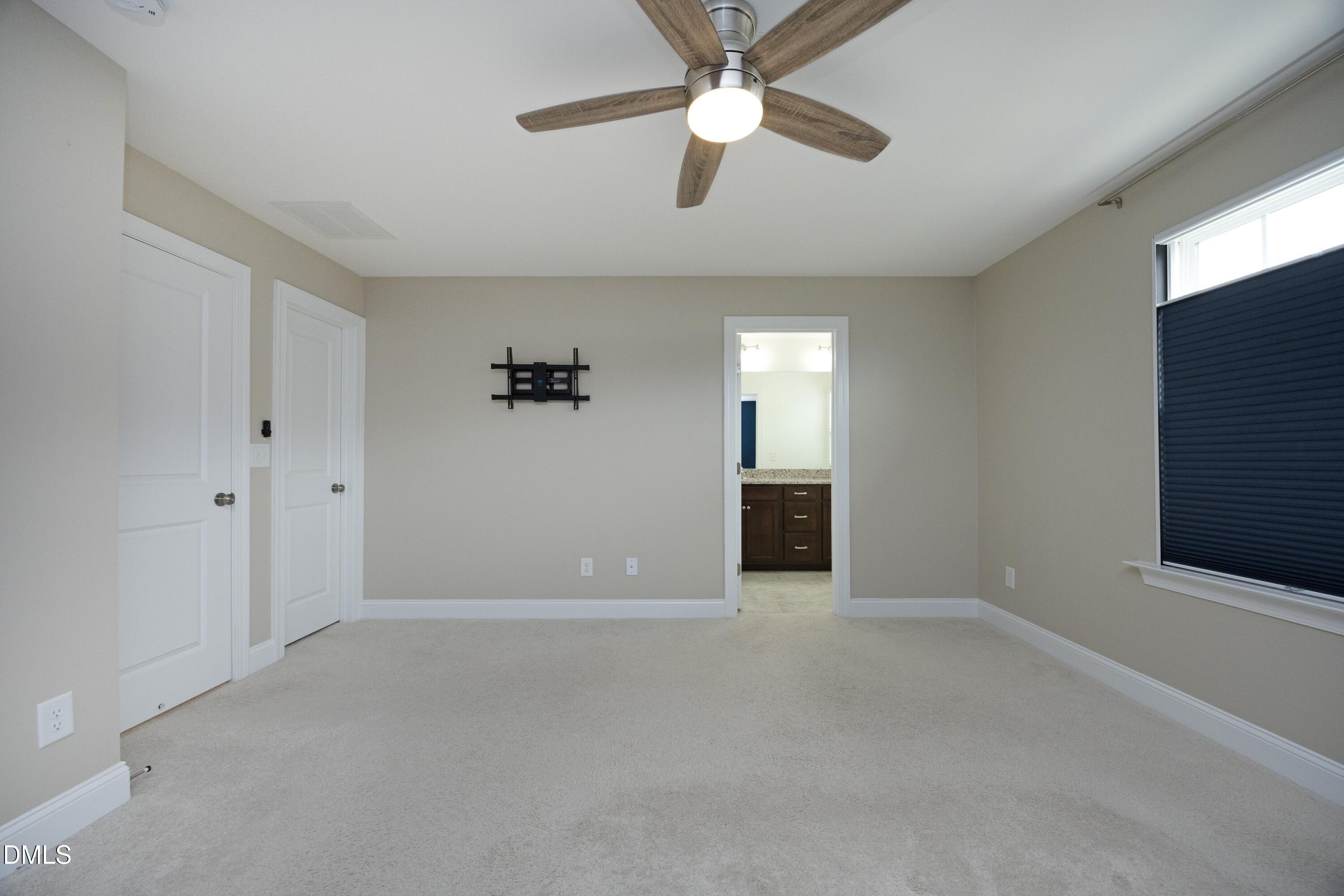 810 Winter Meadow Drive Property Photo 17