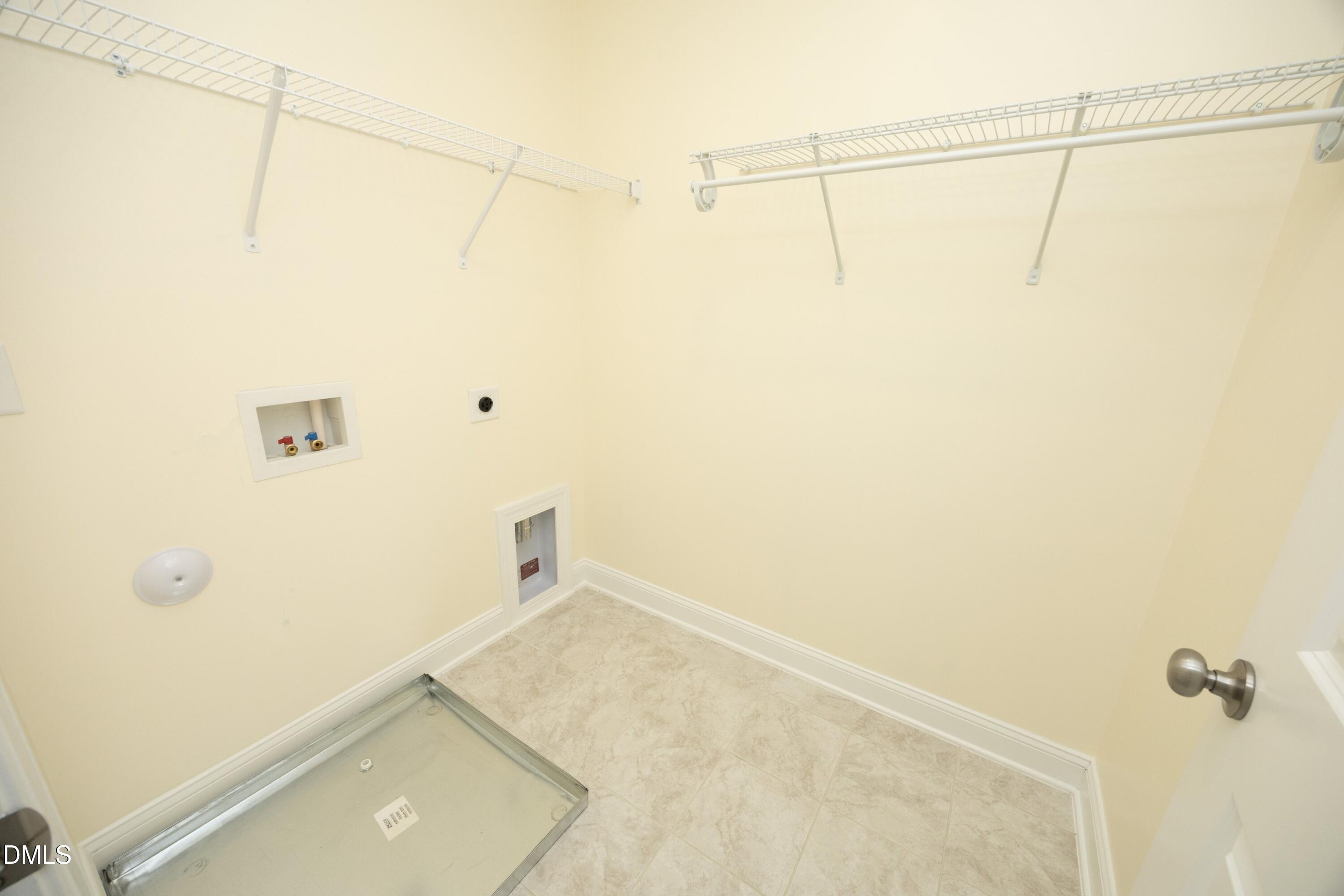 810 Winter Meadow Drive Property Photo 25