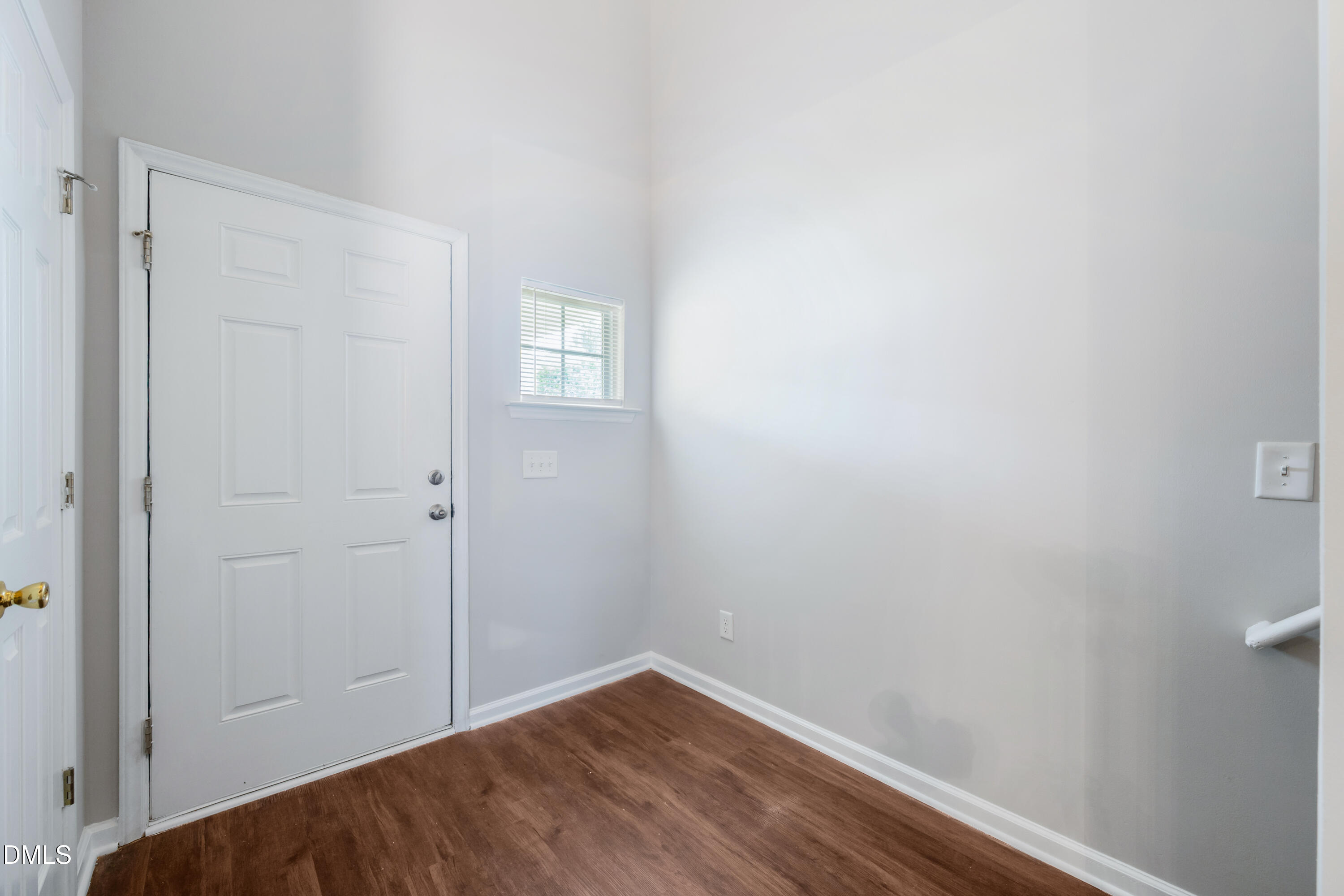 1532 Pebble Ridge Drive Property Photo 6