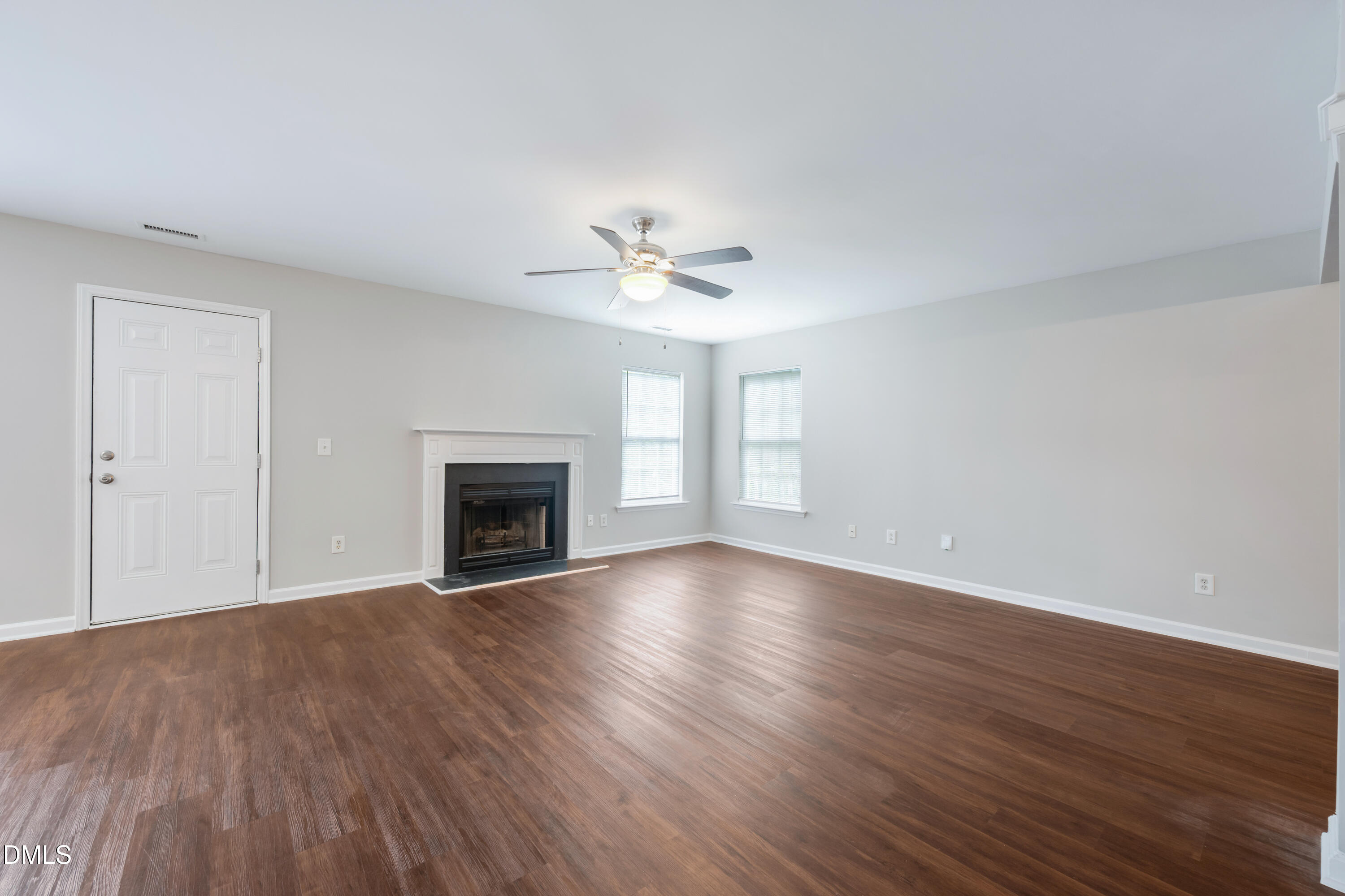 1532 Pebble Ridge Drive Property Photo 10