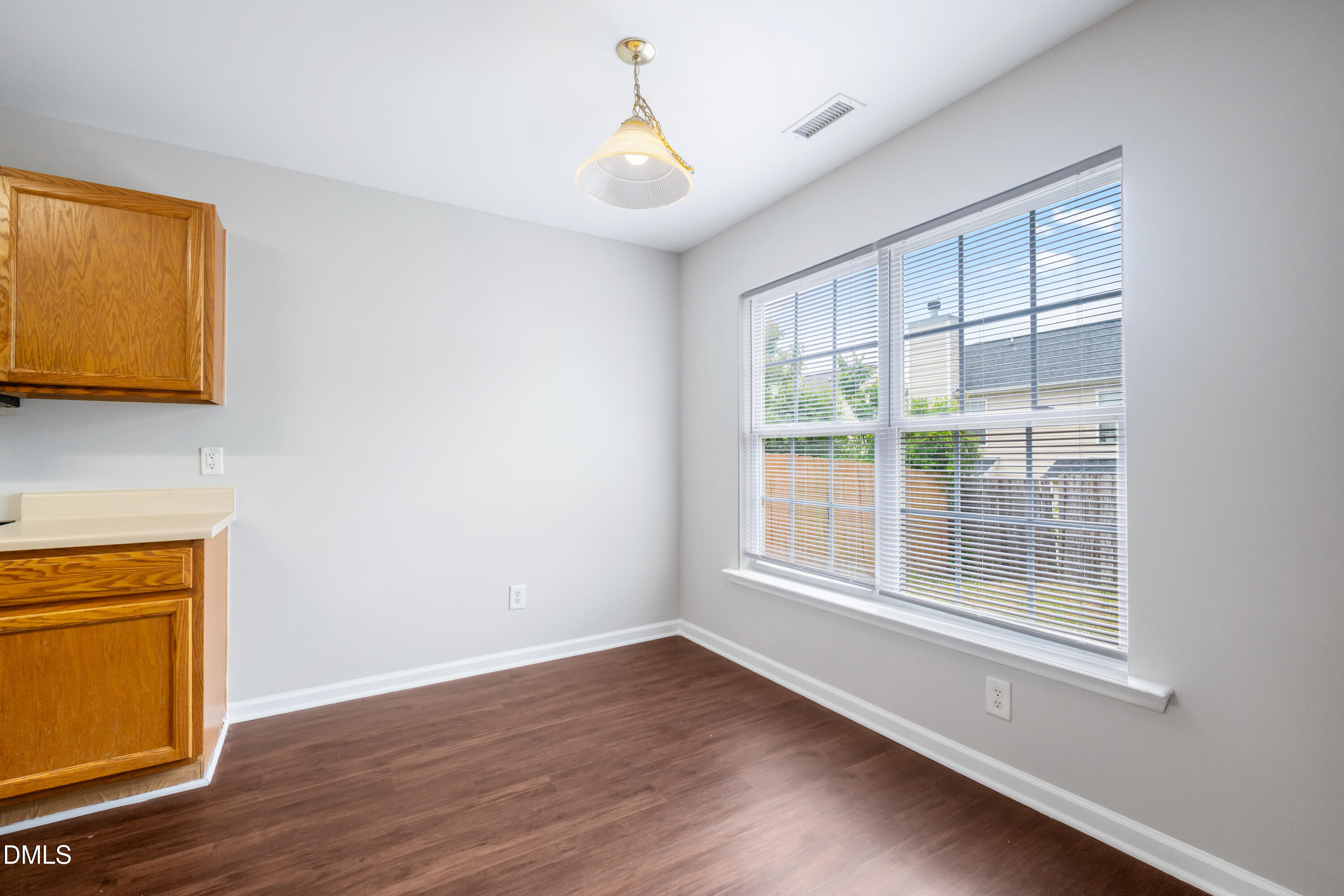1532 Pebble Ridge Drive Property Photo 20