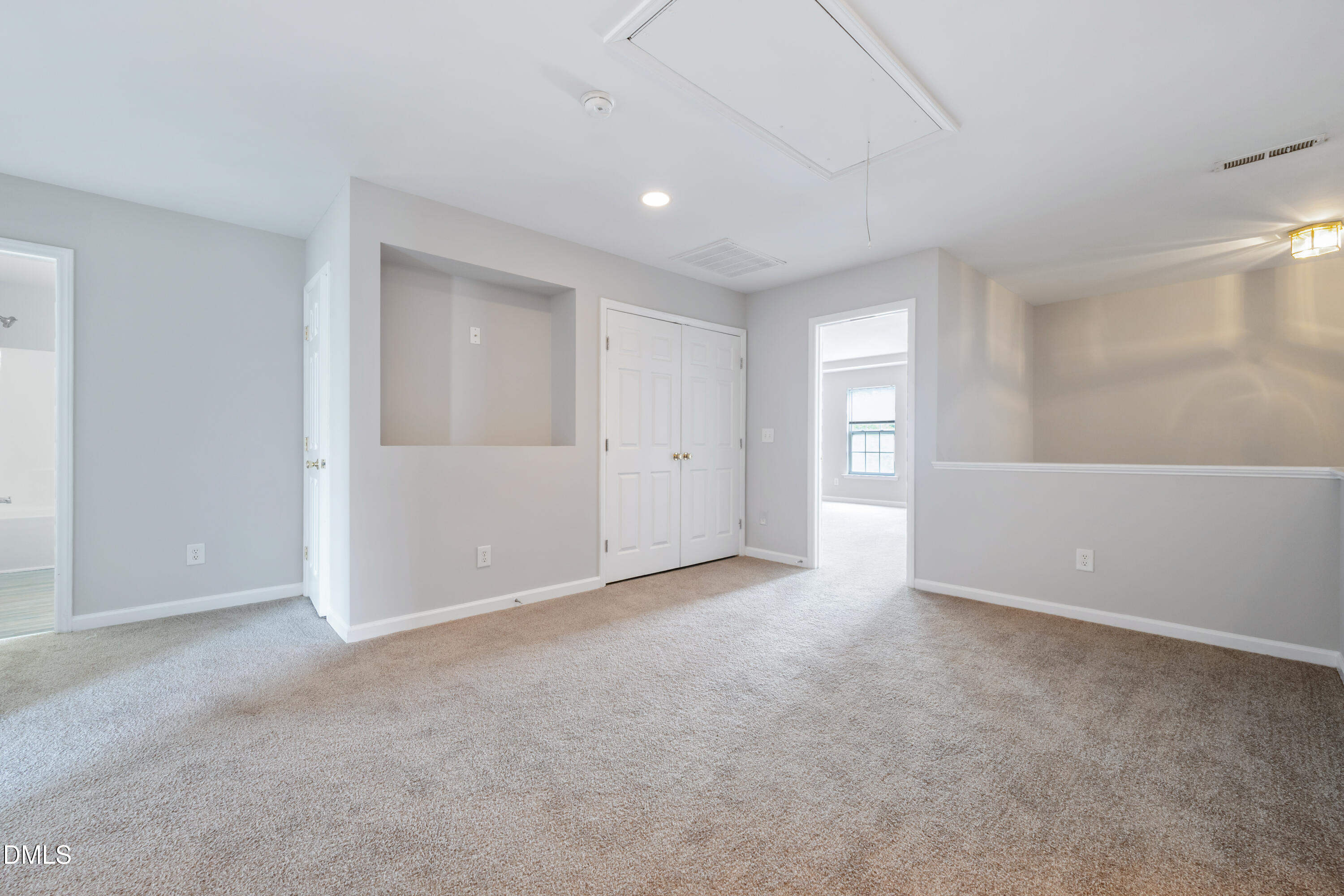 1532 Pebble Ridge Drive Property Photo 24