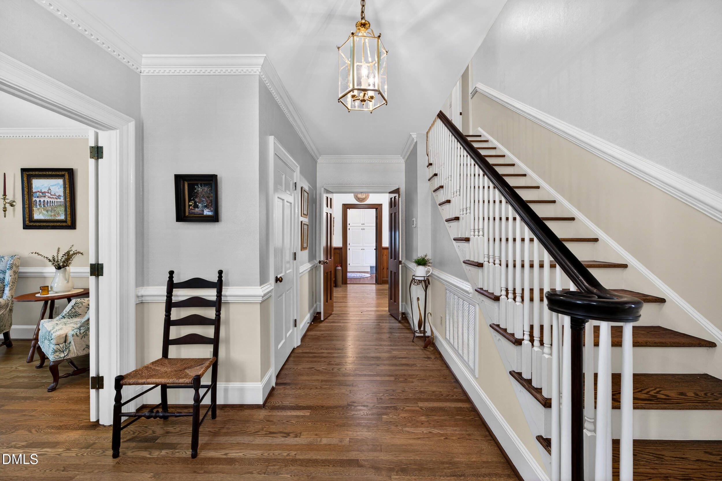200 E Park Avenue Property Photo 5