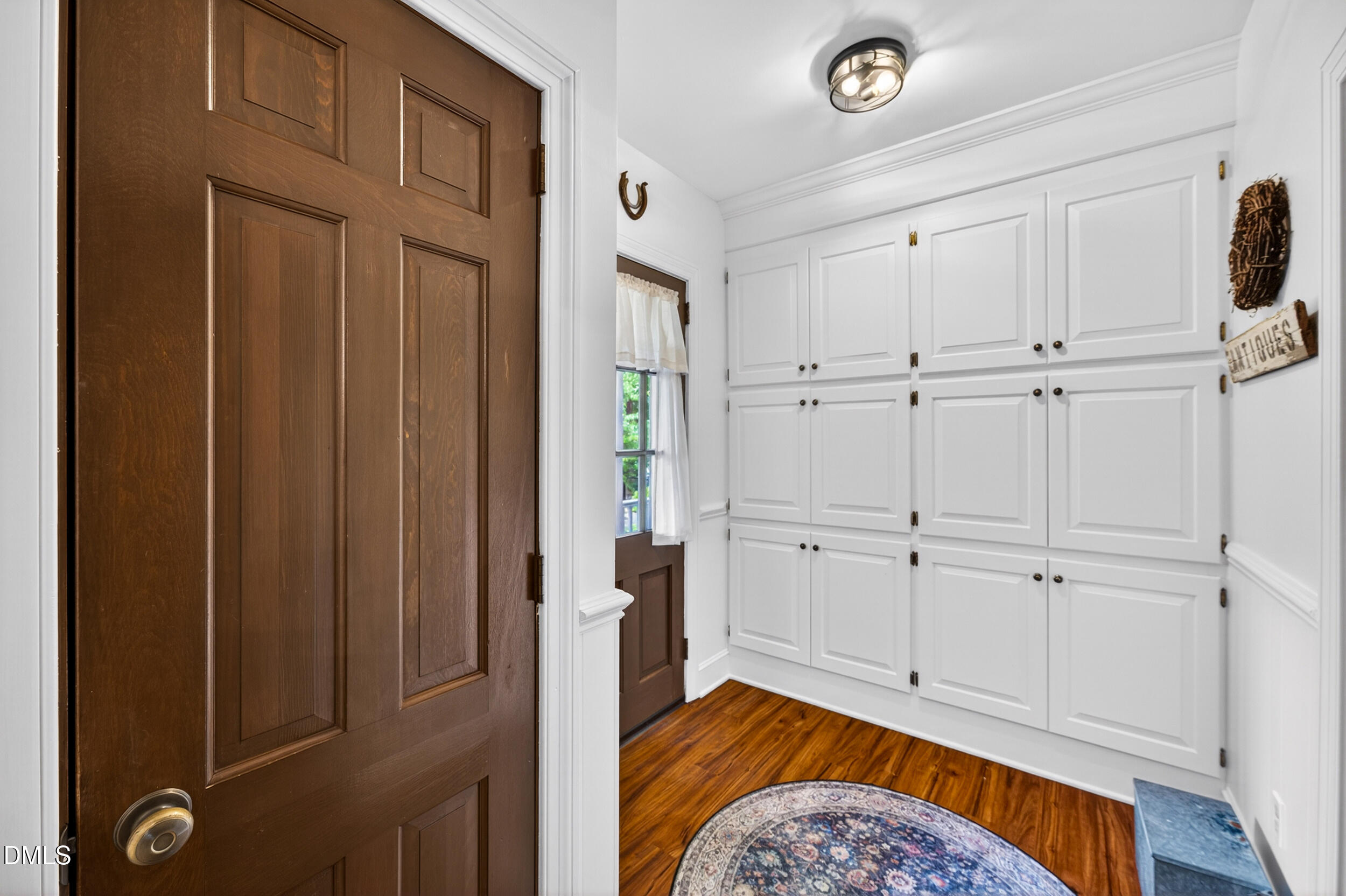 200 E Park Avenue Property Photo 17
