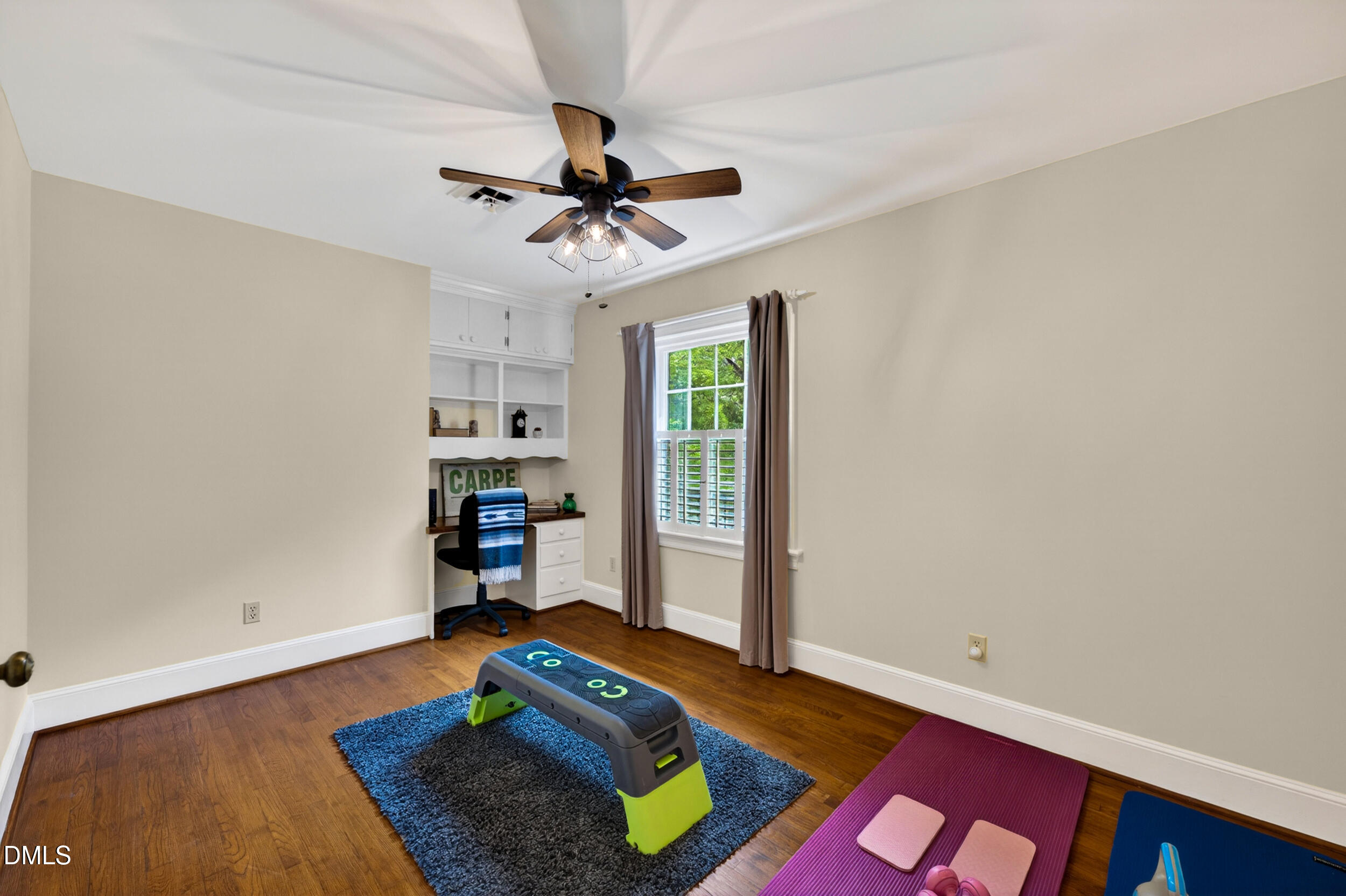 200 E Park Avenue Property Photo 31