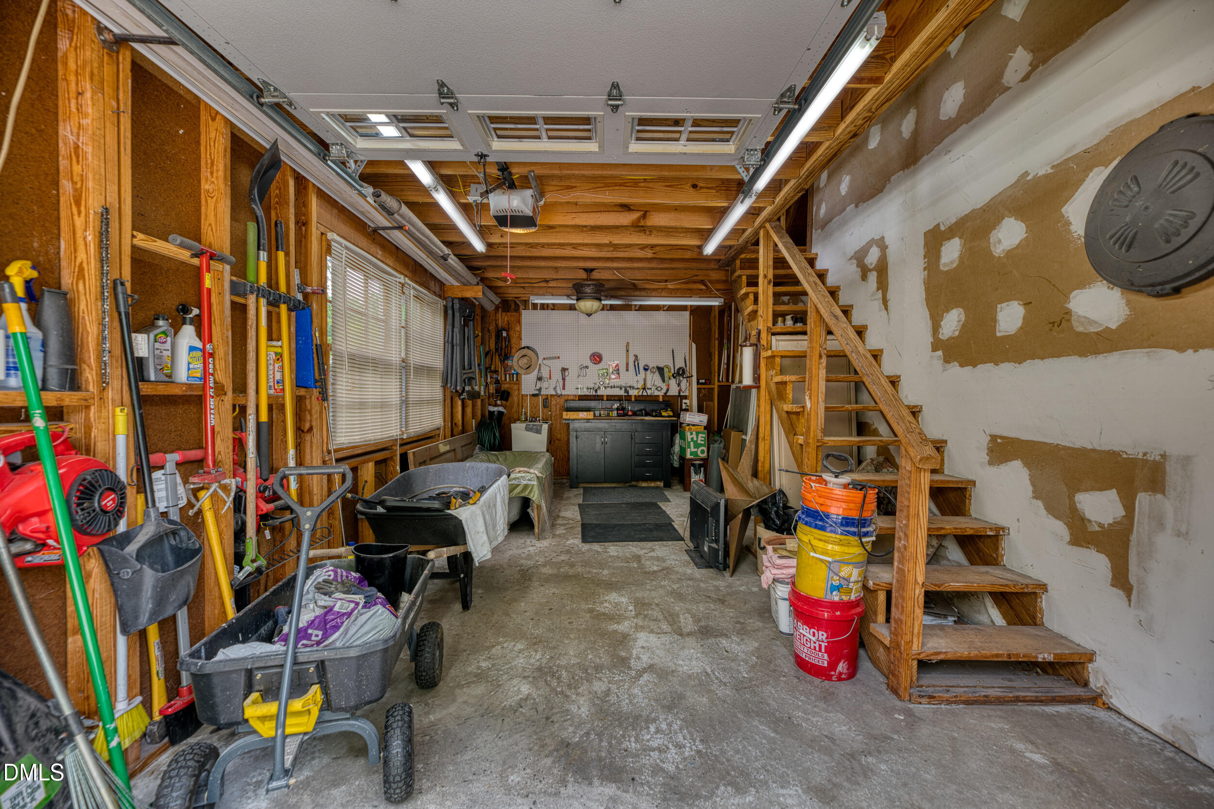200 E Park Avenue Property Photo 48