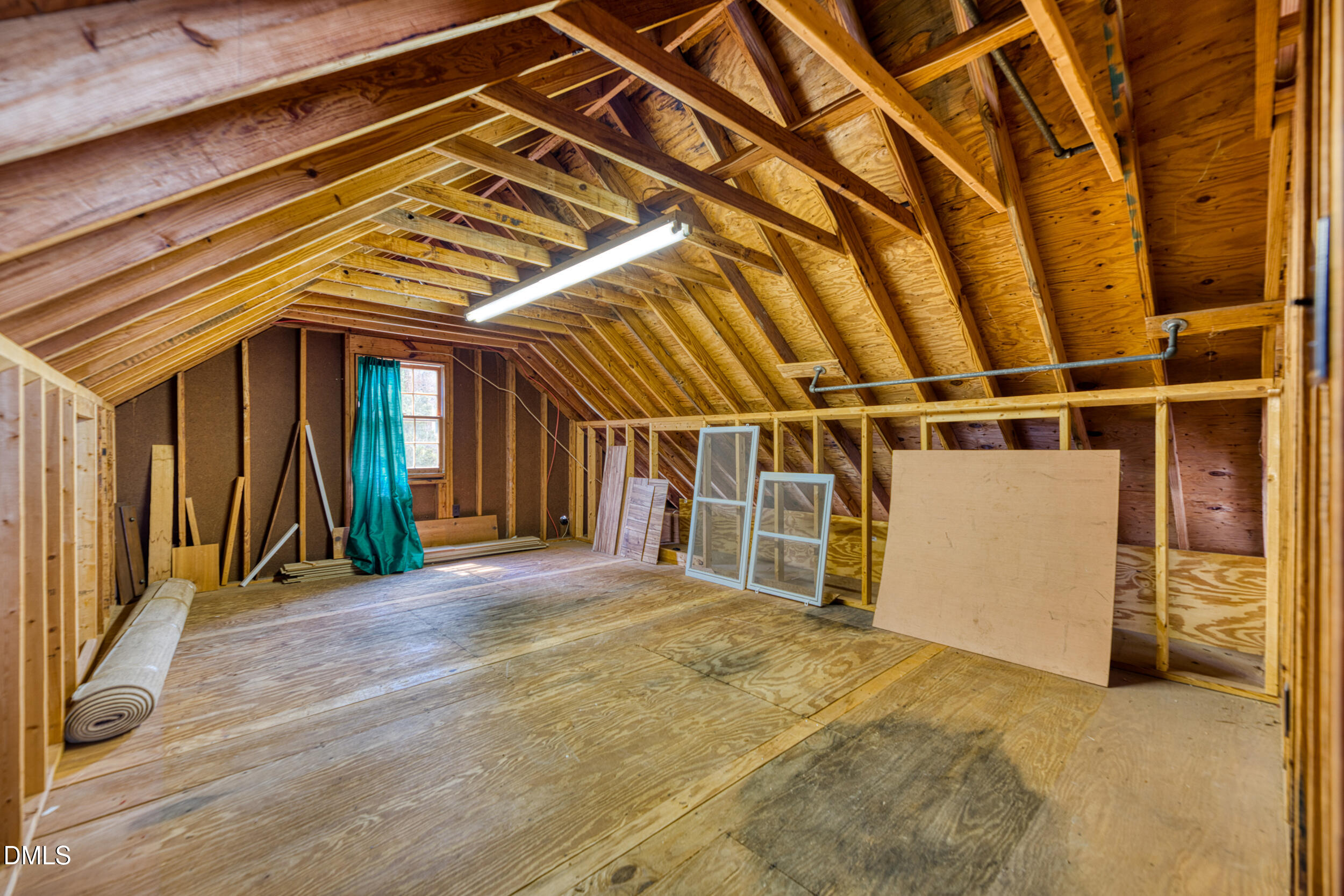 200 E Park Avenue Property Photo 50