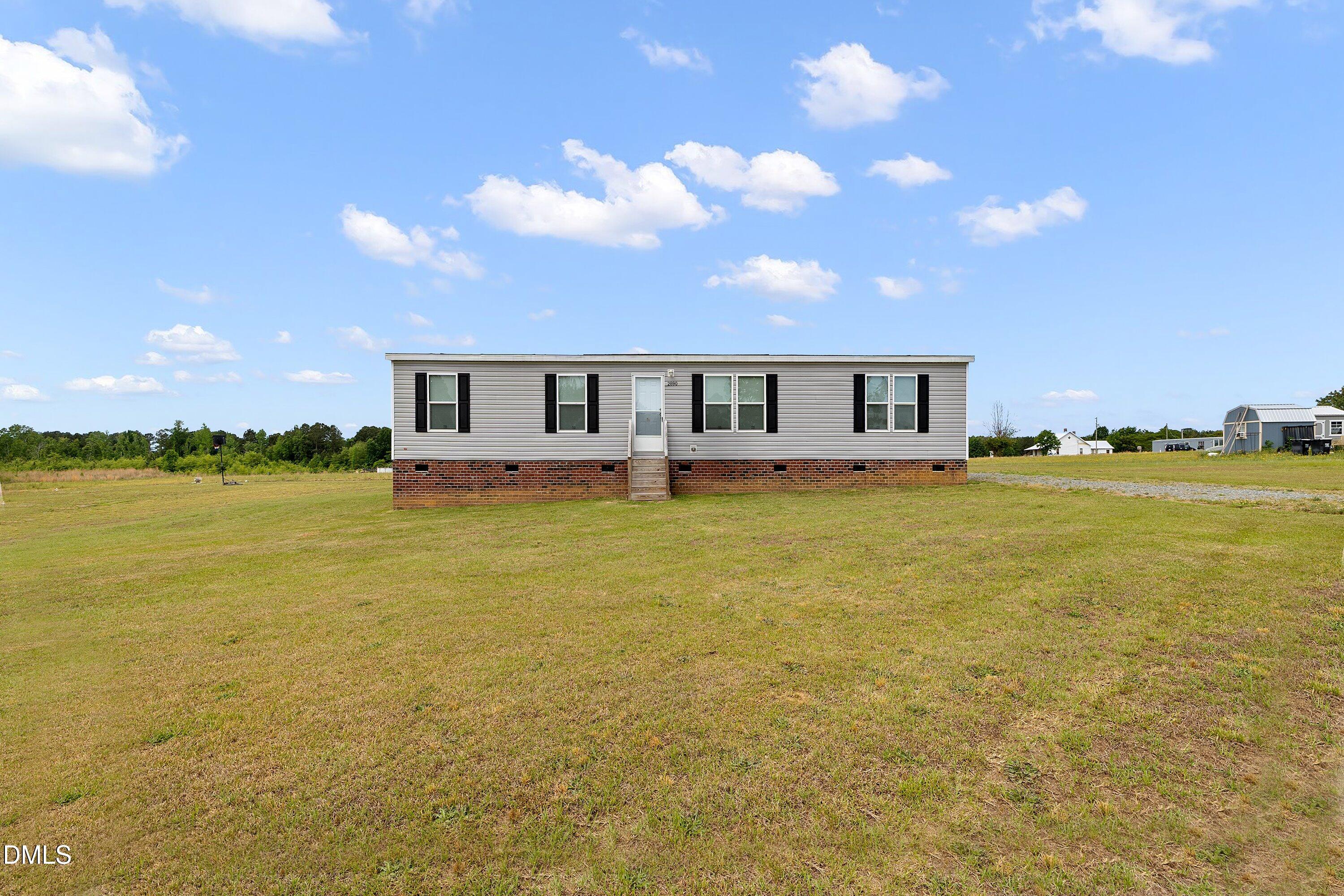 2890 Junior Road Property Photo 2