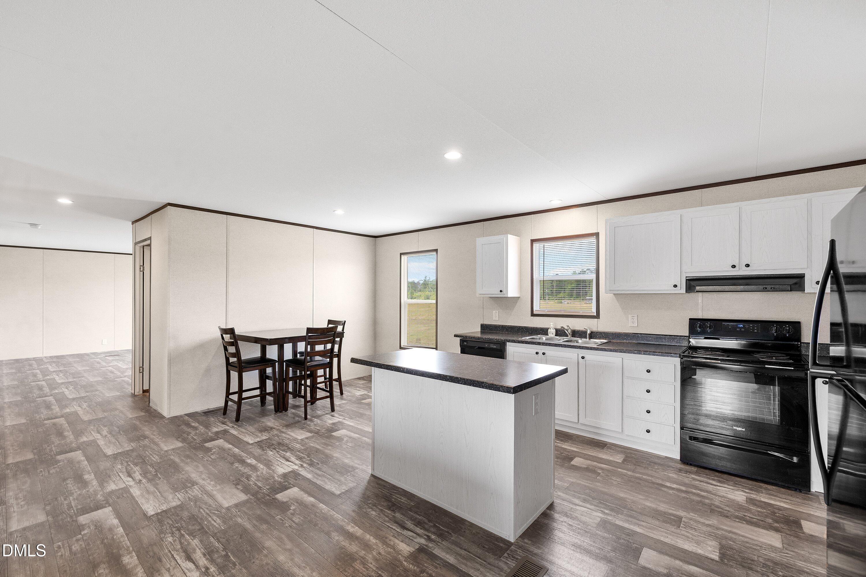 2890 Junior Road Property Photo 15