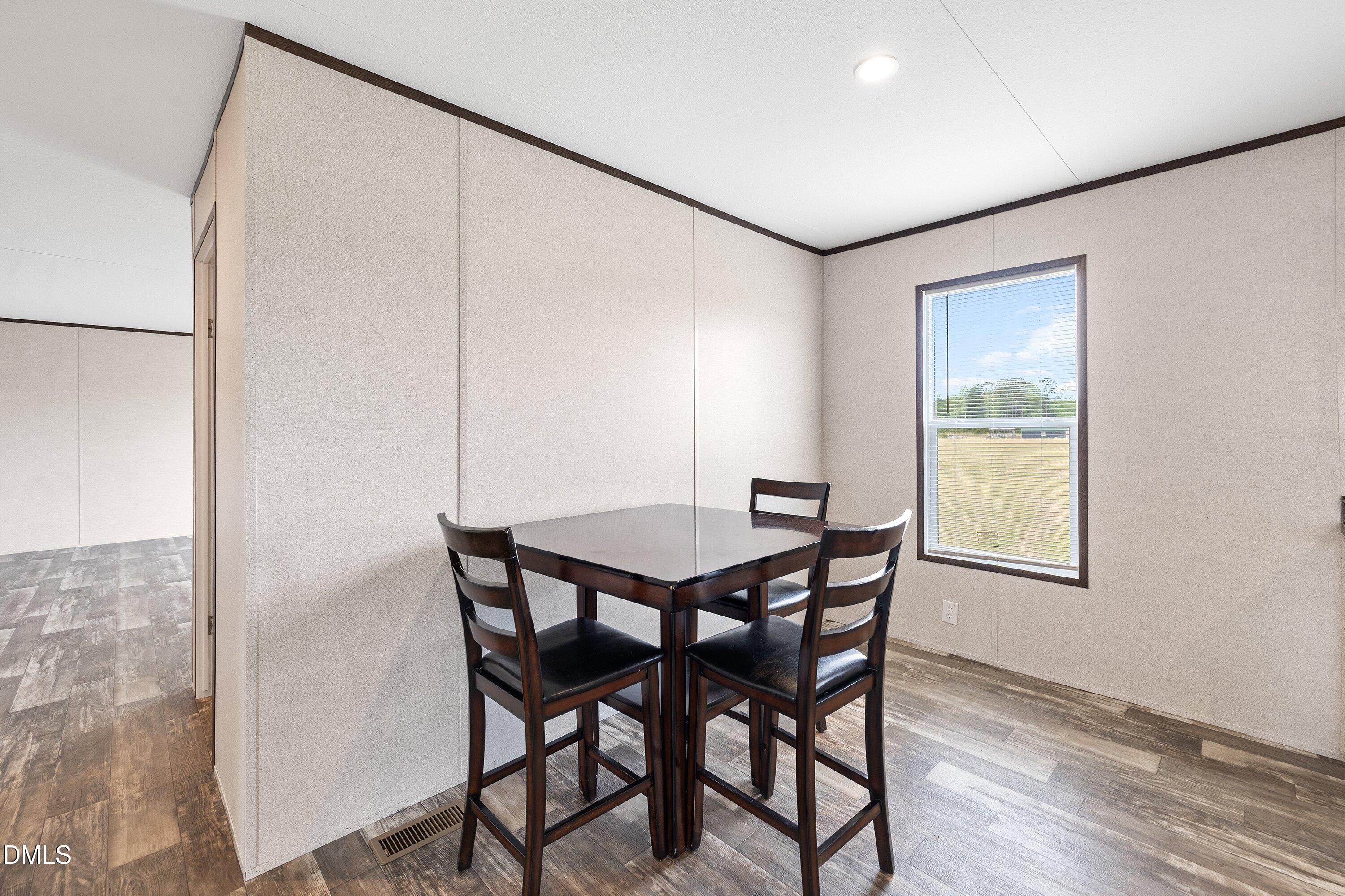 2890 Junior Road Property Photo 18