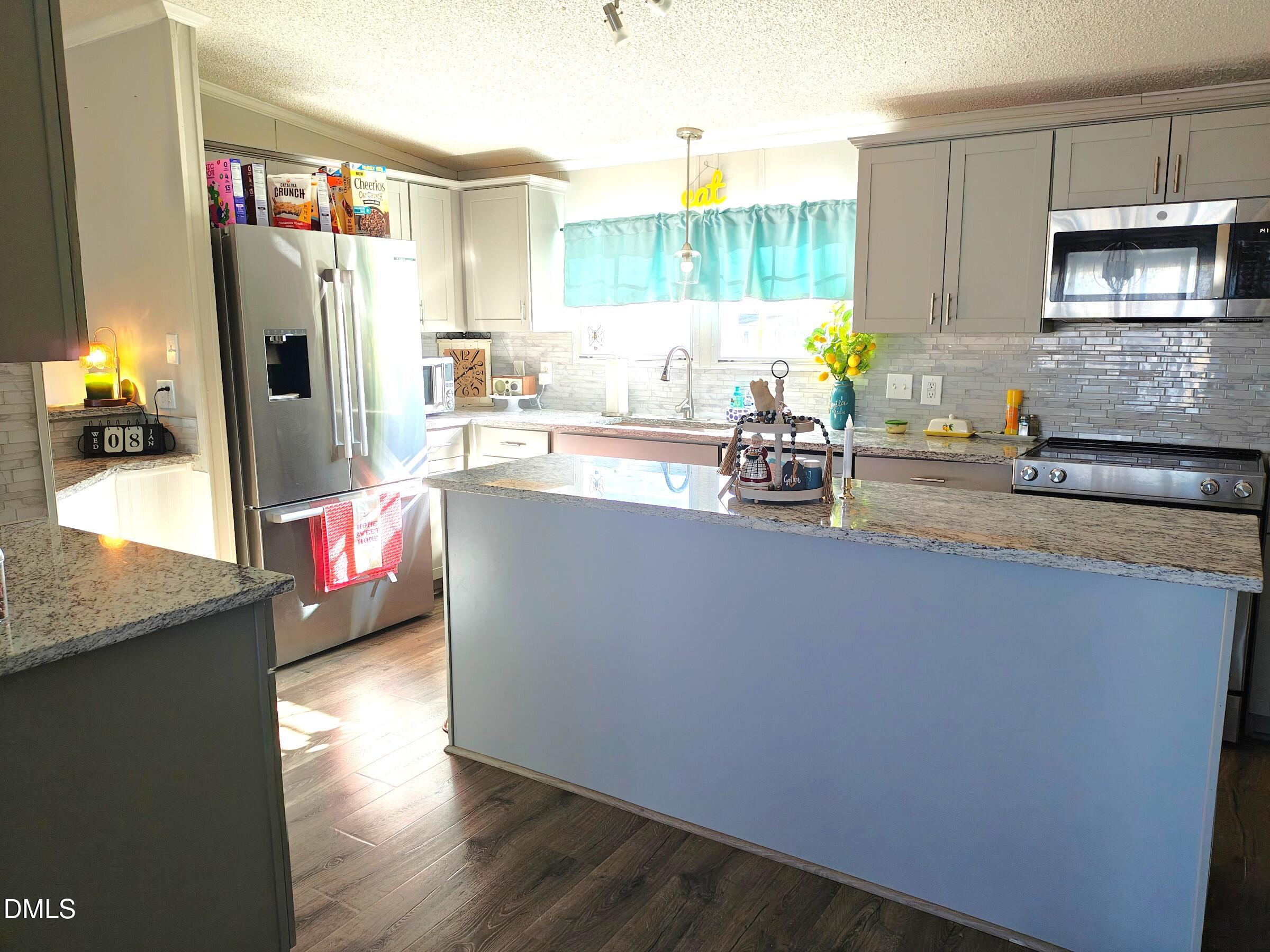 87 E Williams Street Property Photo 3