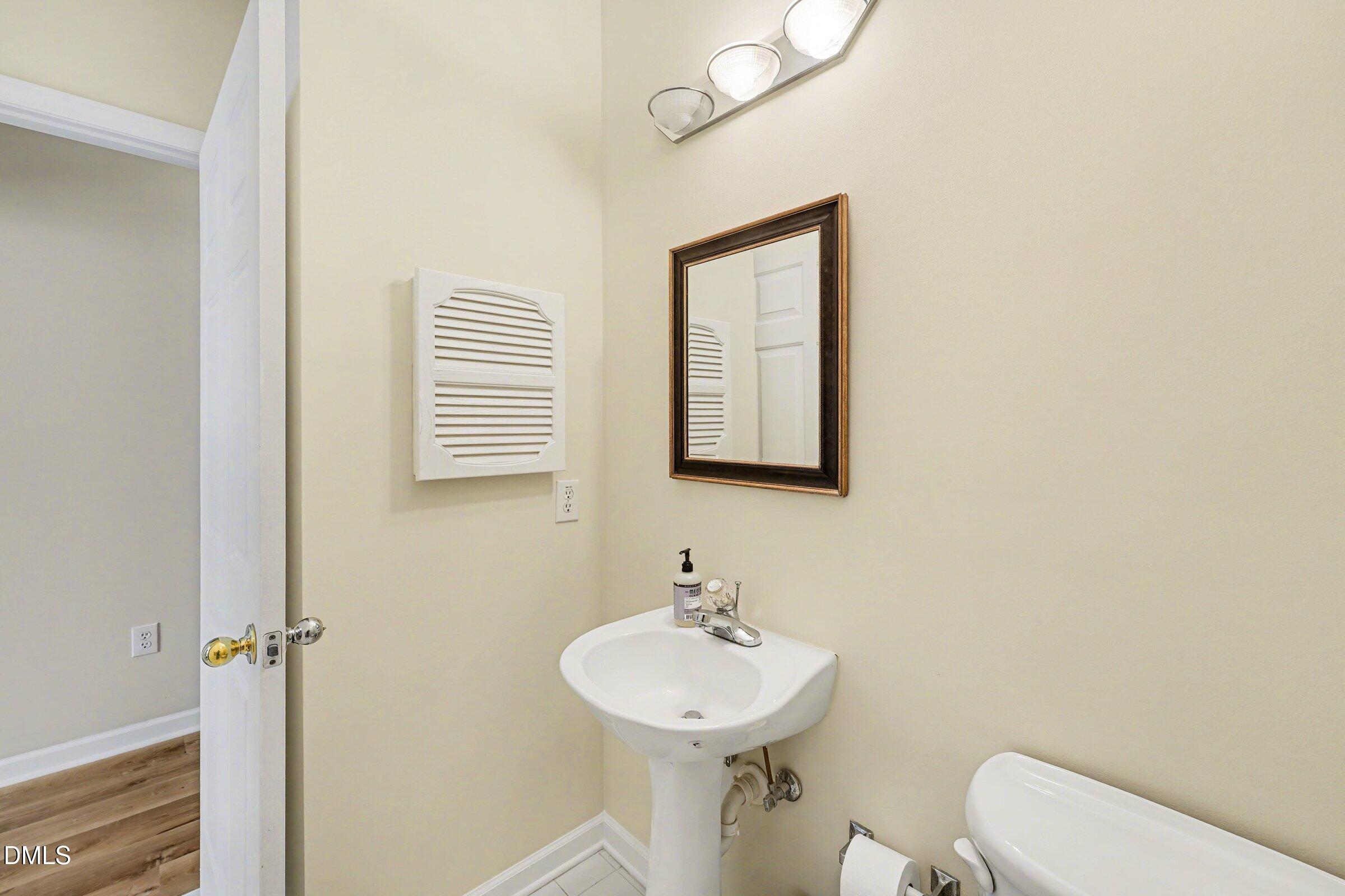 8221 Allyns Landing Way 204 Property Photo 10