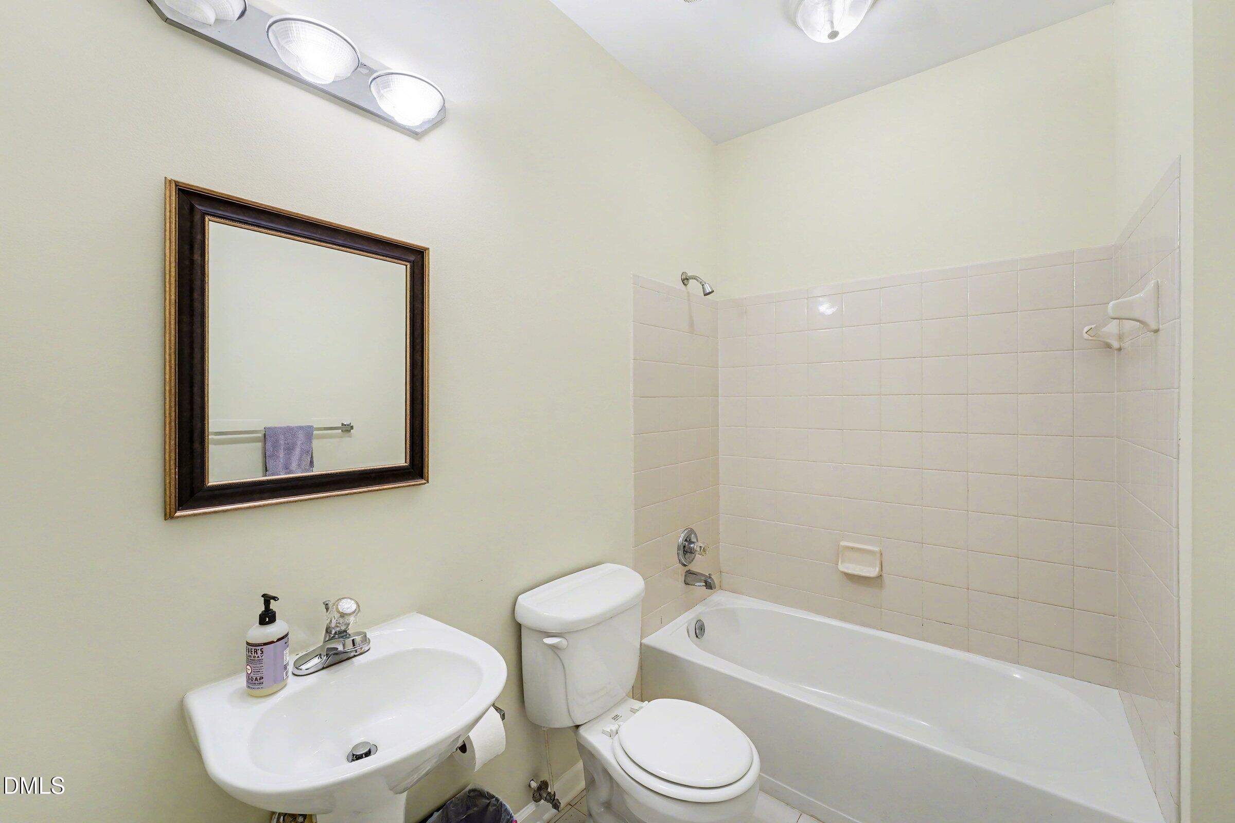 8221 Allyns Landing Way 204 Property Photo 11
