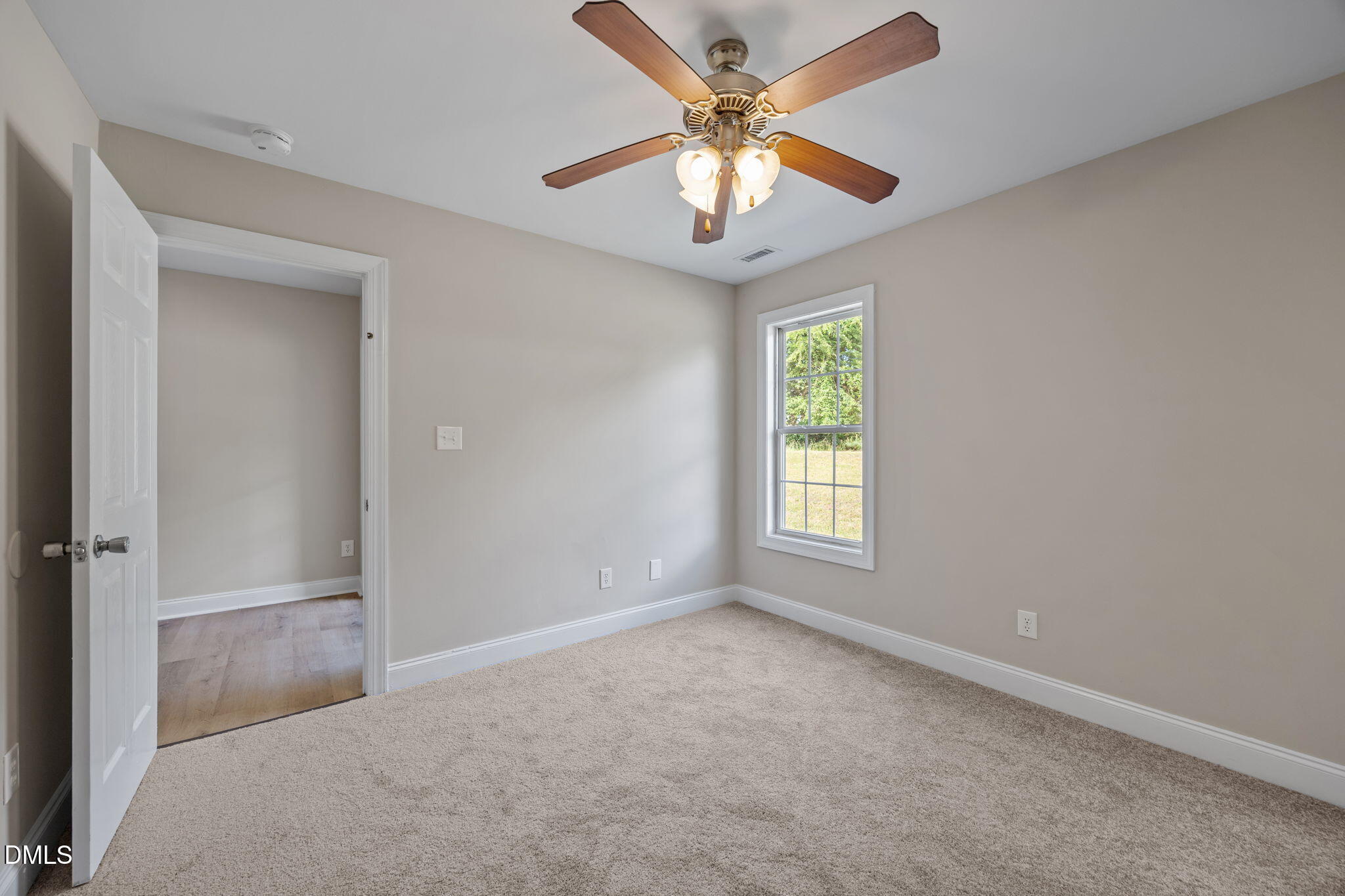 1007 N King Charles Road 101 102 Property Photo 7