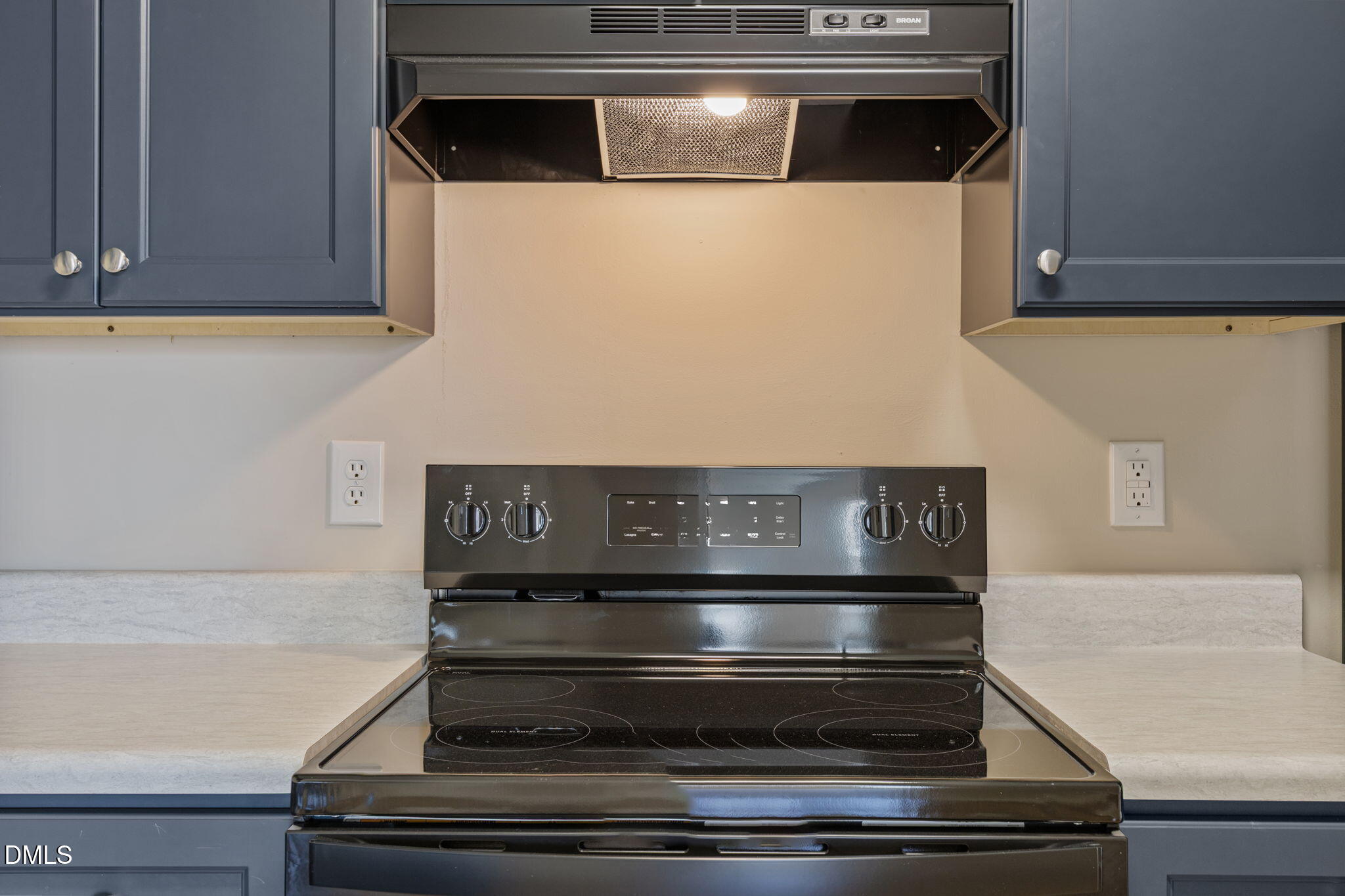 1007 N King Charles Road 101 102 Property Photo 10