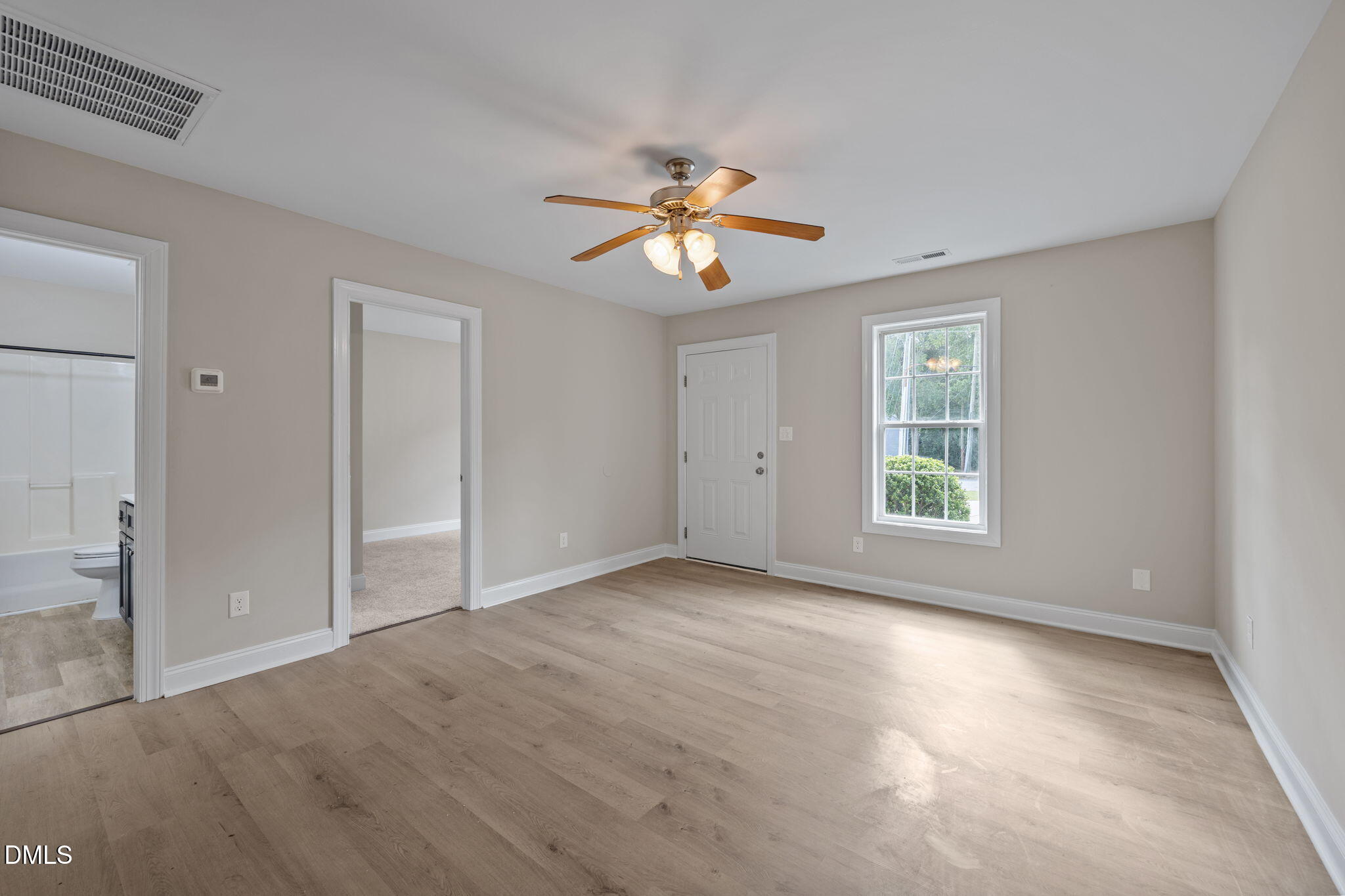 1007 N King Charles Road 101 102 Property Photo 17