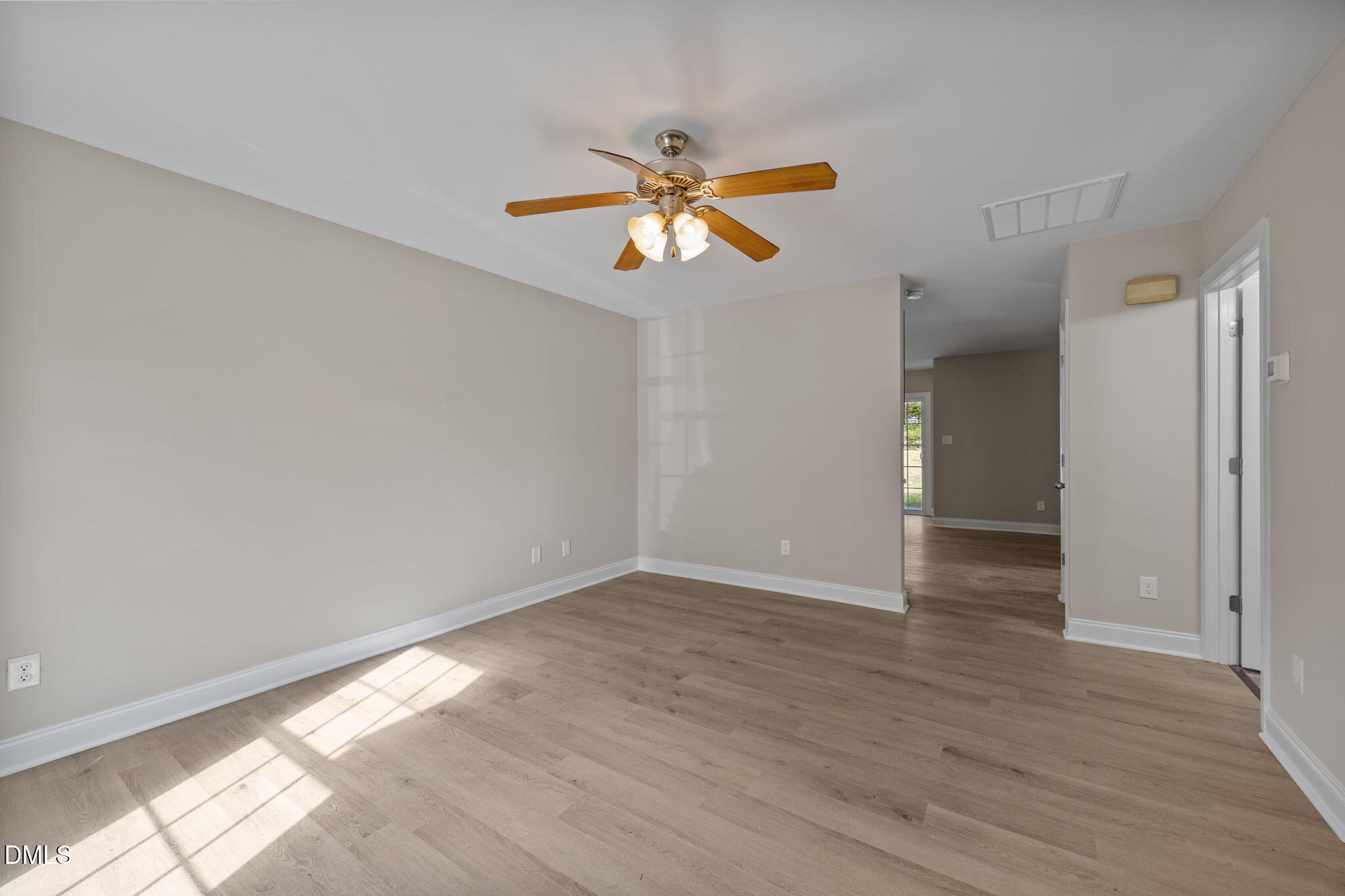 1007 N King Charles Road 101 102 Property Photo 18