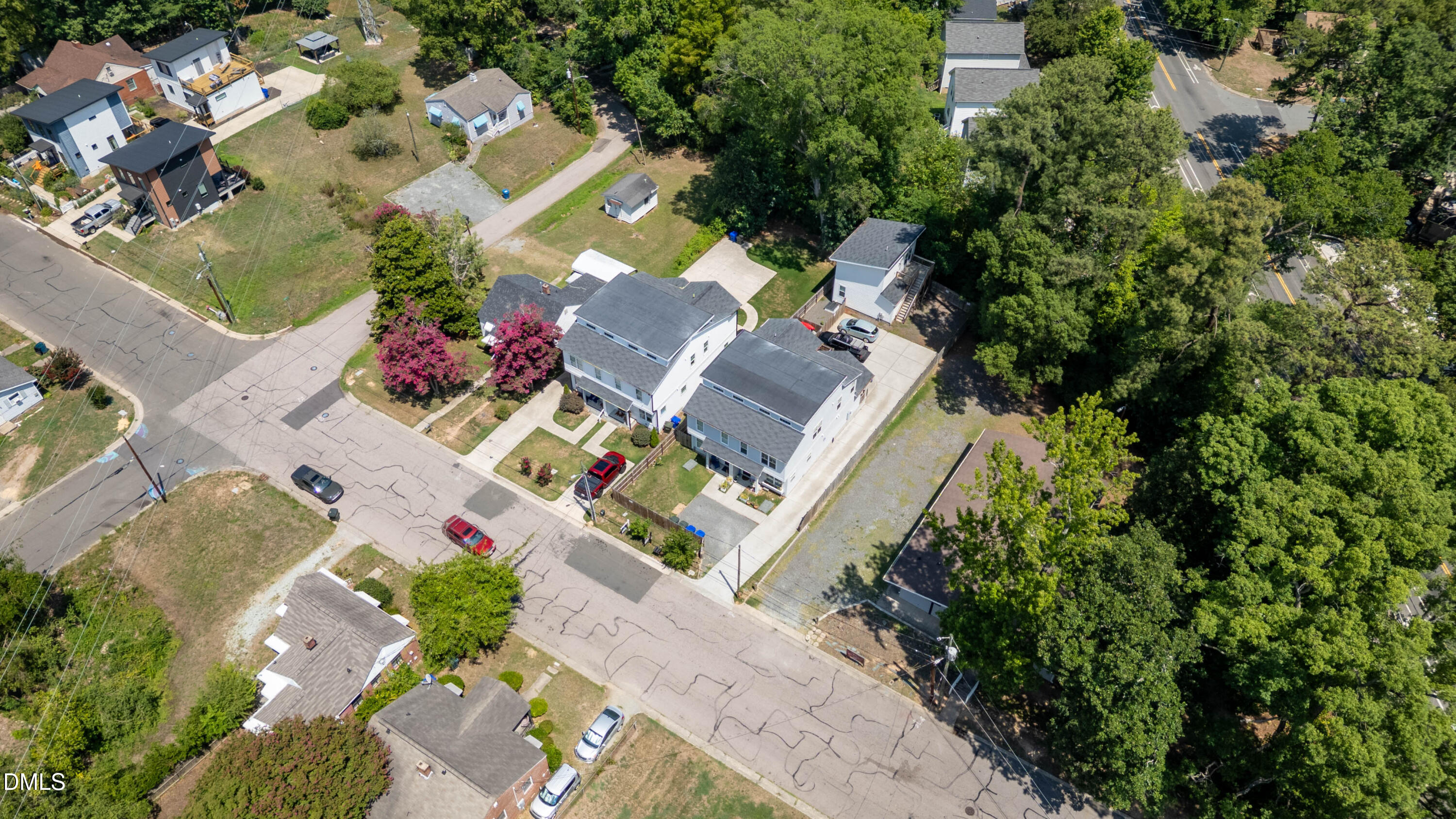 1505 Juniper Street Property Photo 5