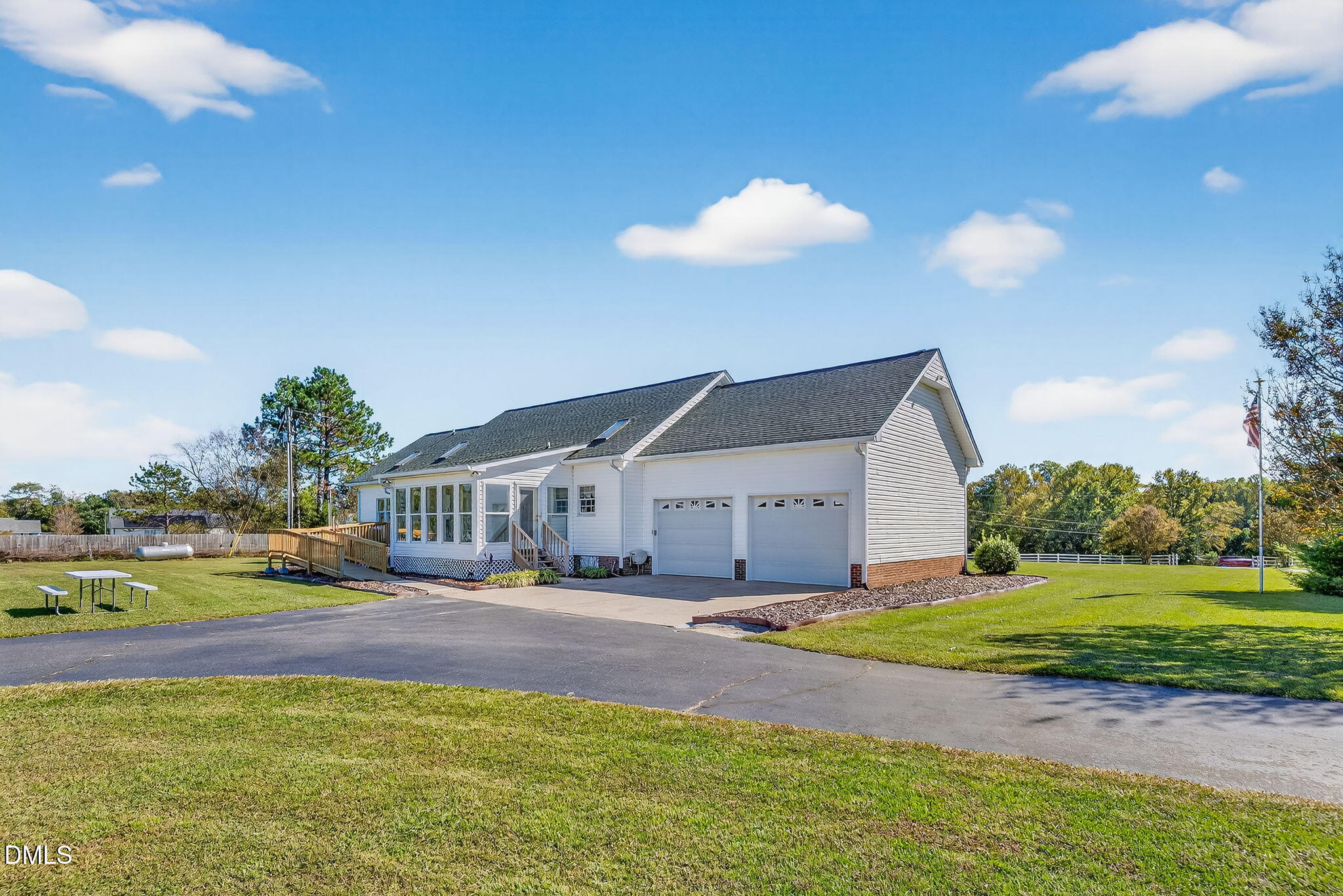 1190 Sanders Road Property Photo 8