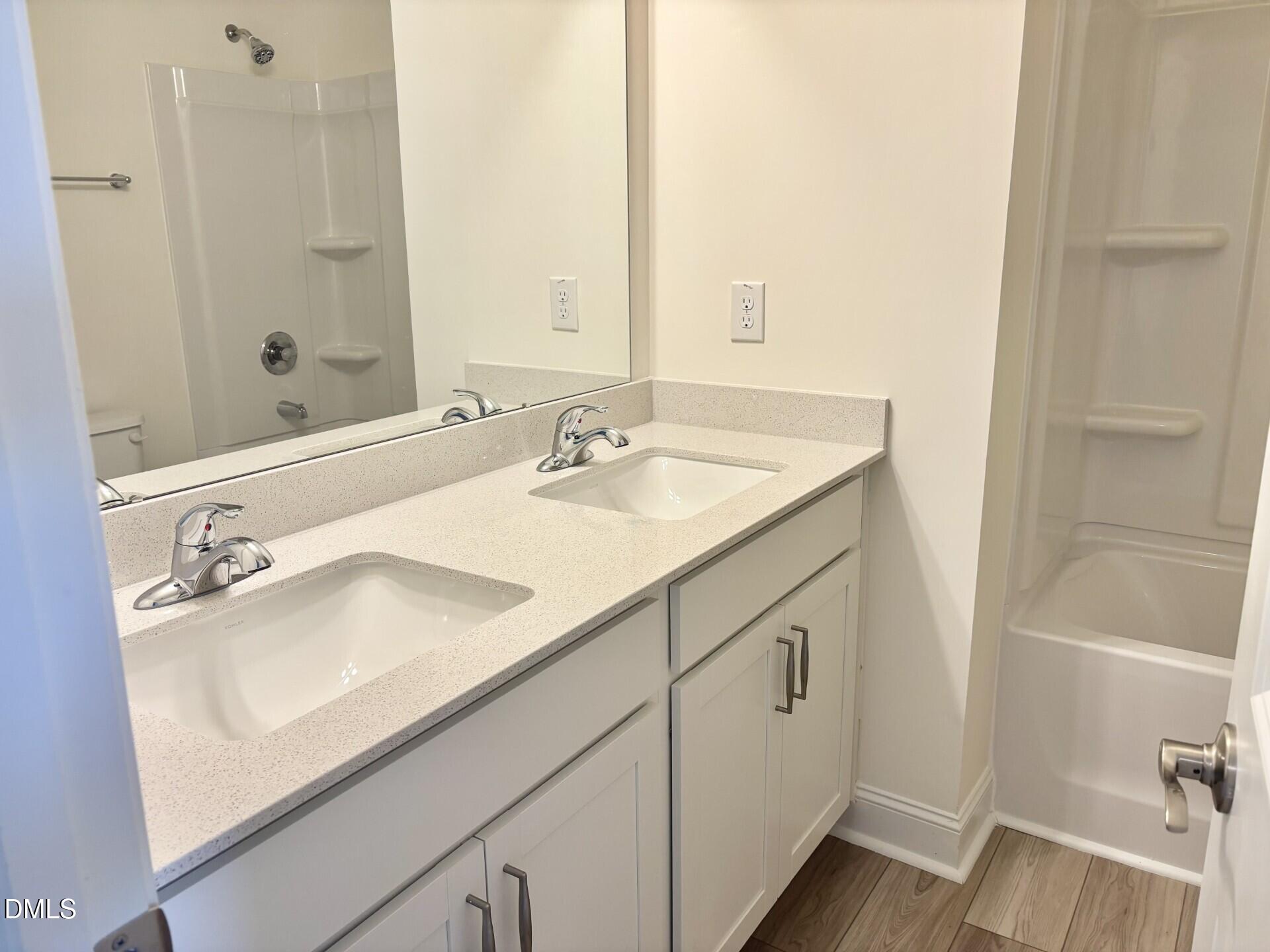 218 Alberta Drive 140 Property Photo 20