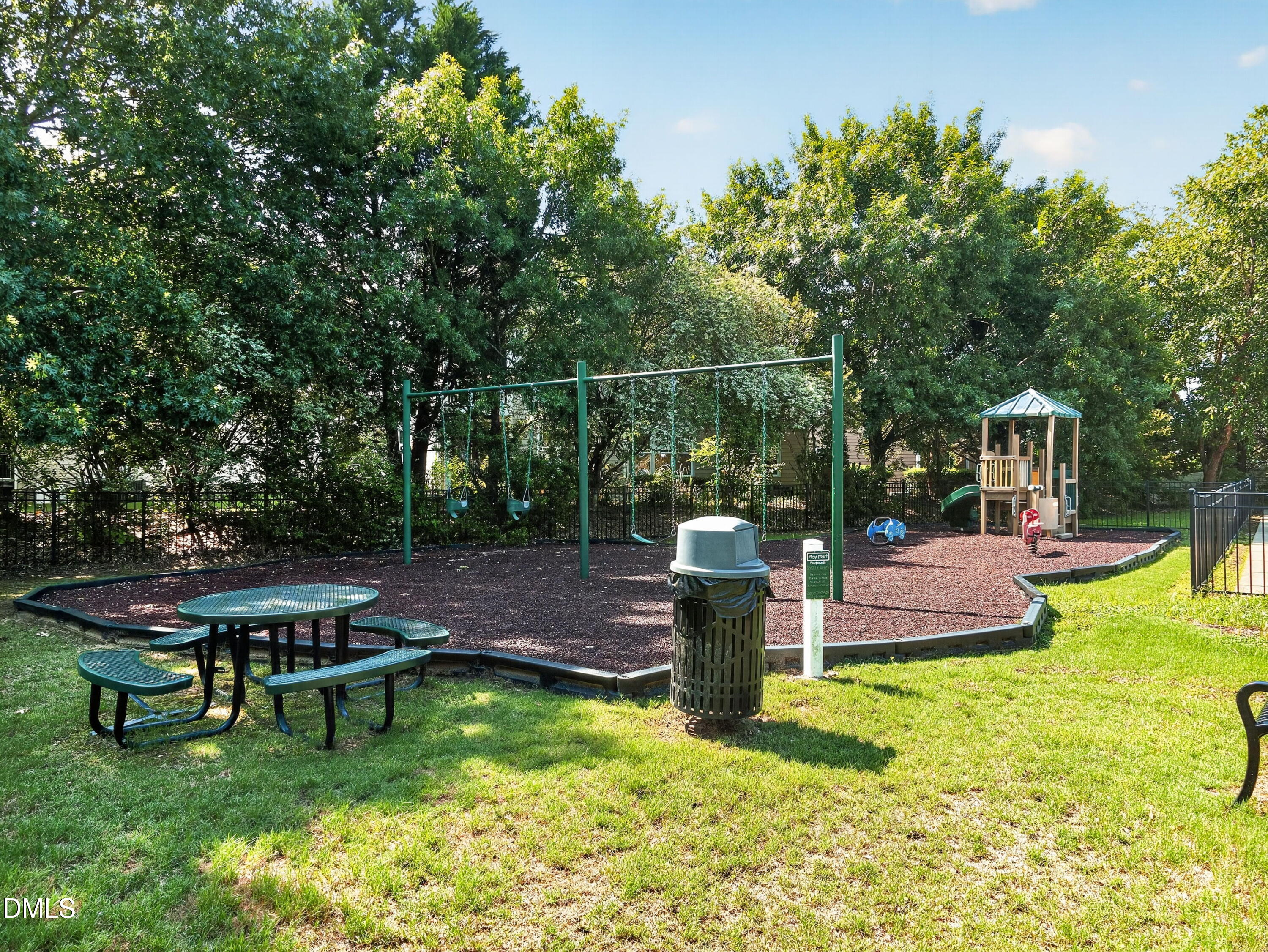 1004 Dogwood Bloom Lane Property Photo 46