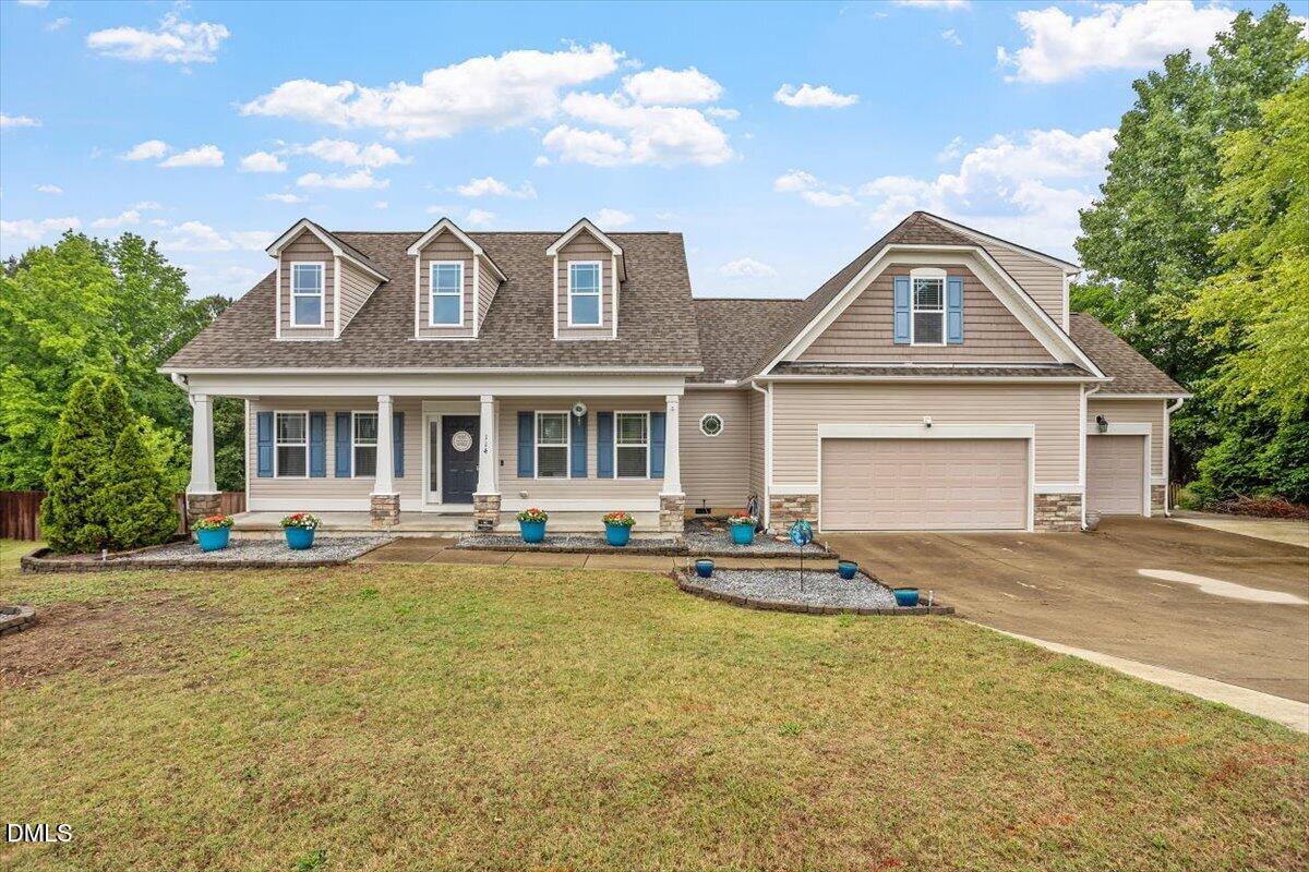 114 N Sunset Ridge Drive Property Photo 2
