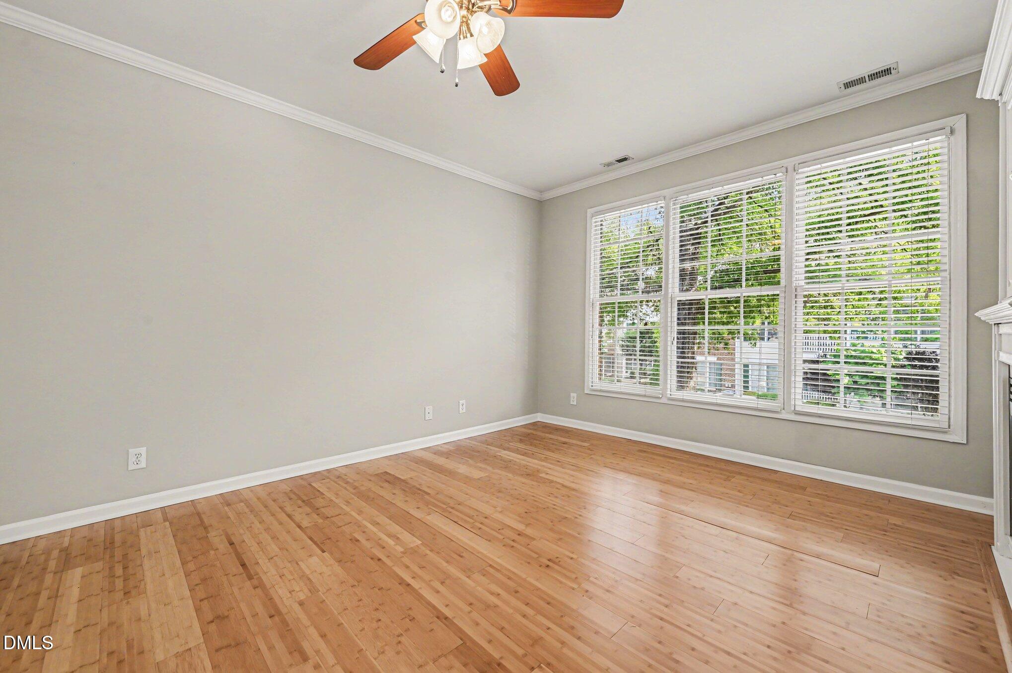 2821 Kudrow Lane Property Photo 4