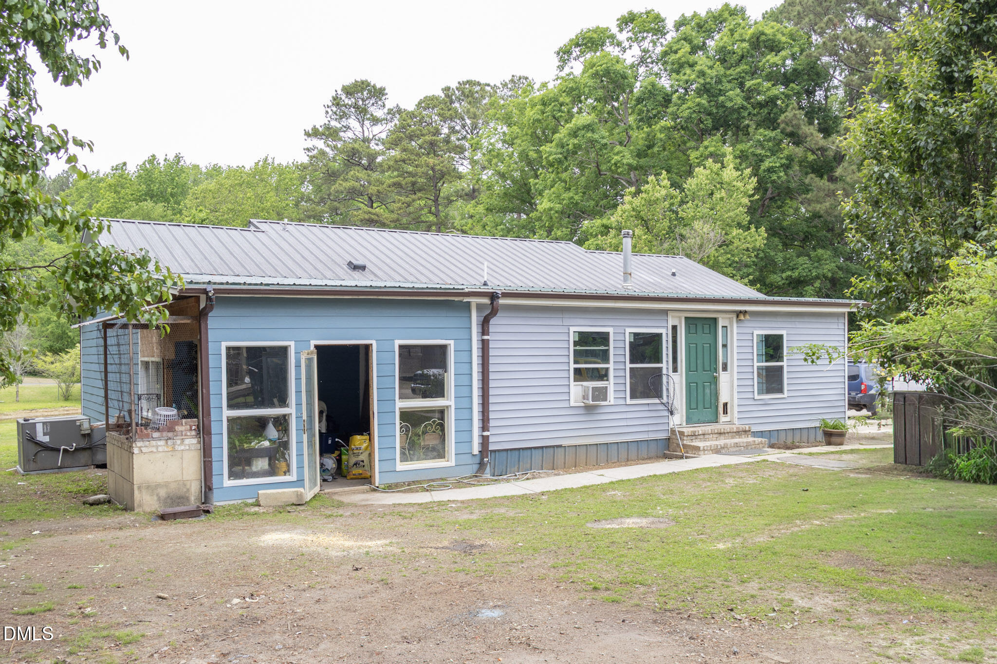 128 Hales Store Road Property Photo 4