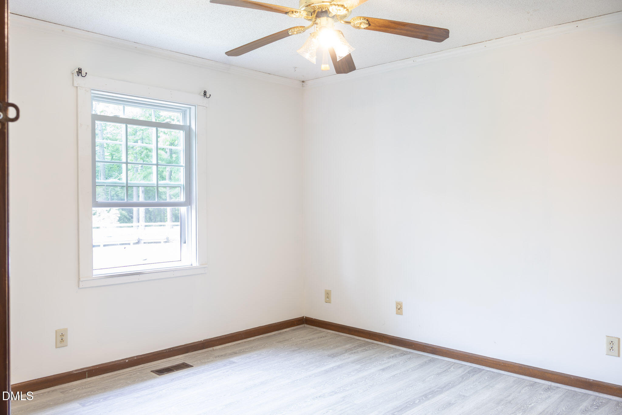 128 Hales Store Road Property Photo 9