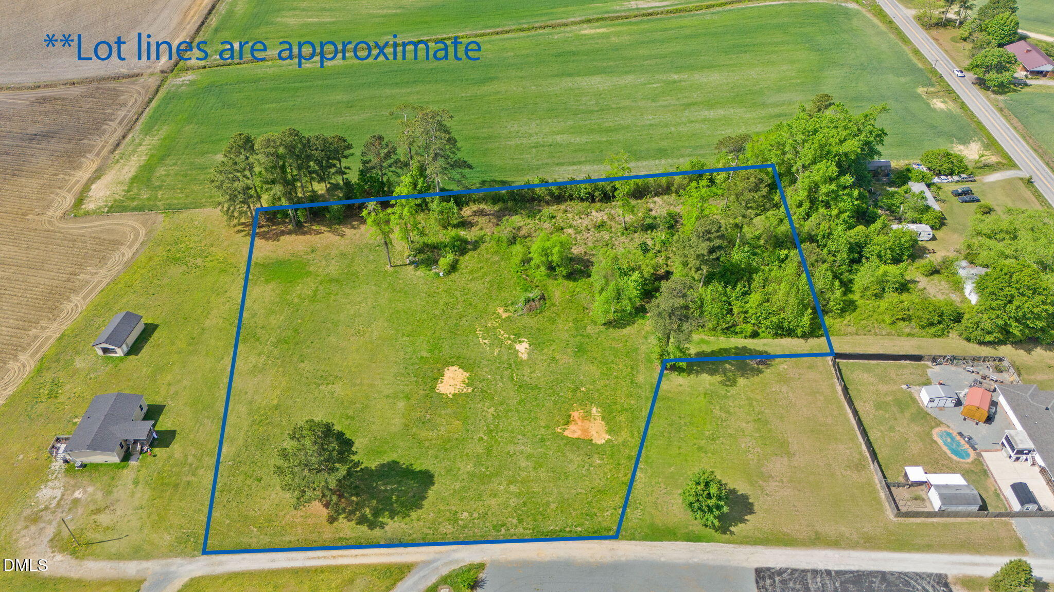 2115 Woods Crossroads Road Property Photo 1