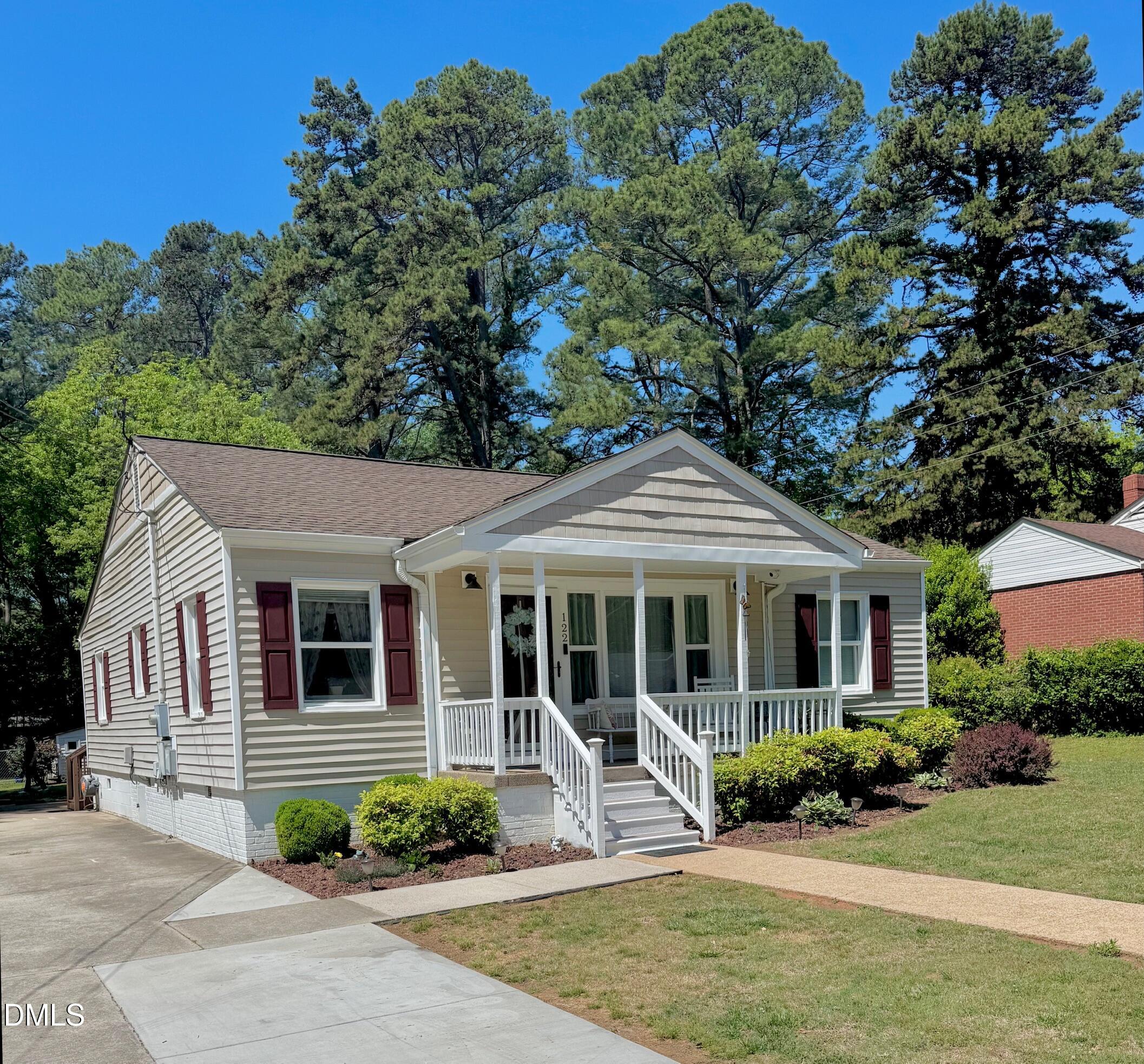 122 Watson Drive Property Photo 1