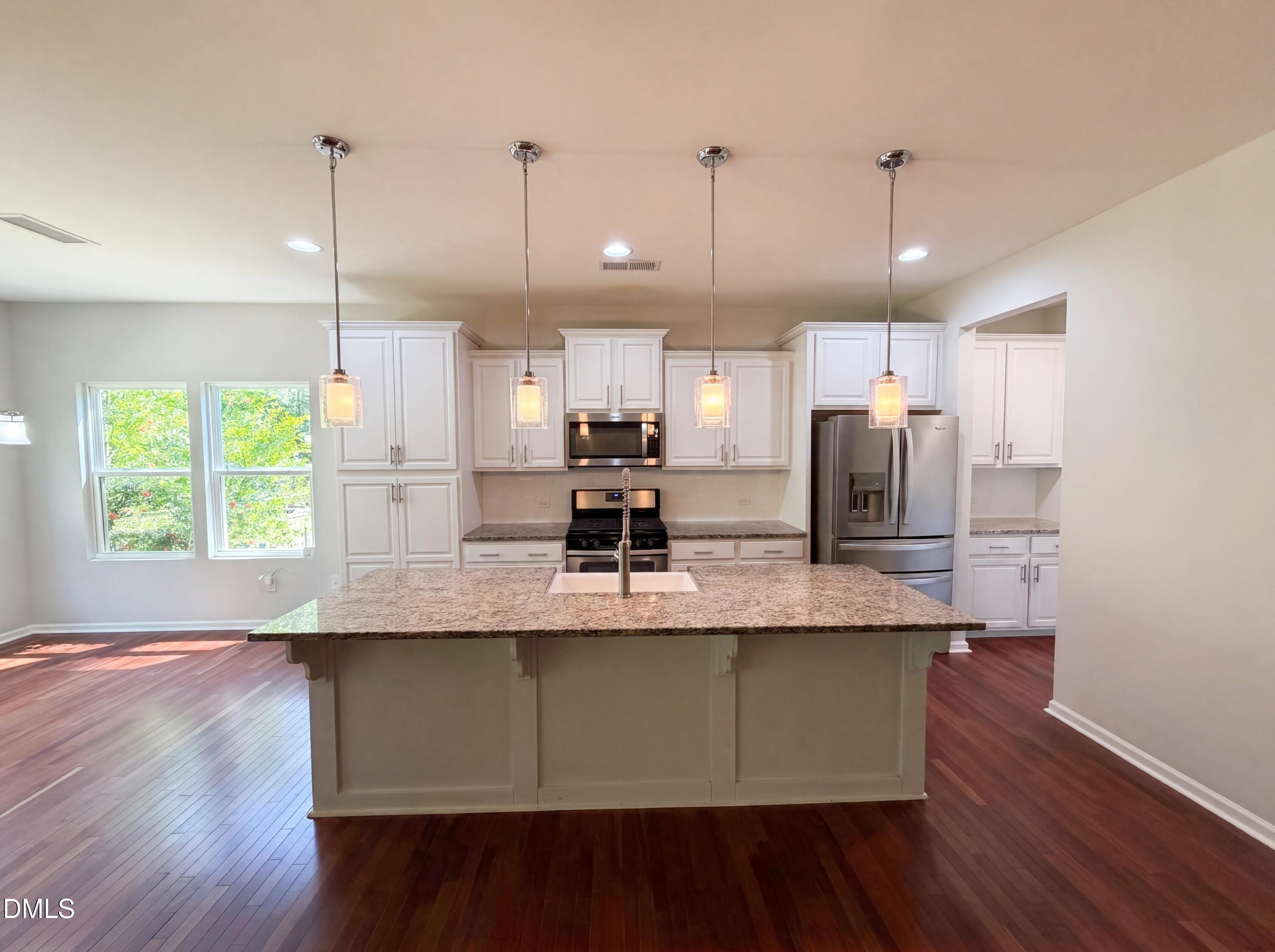 604 Rockbank Loop Property Photo 2
