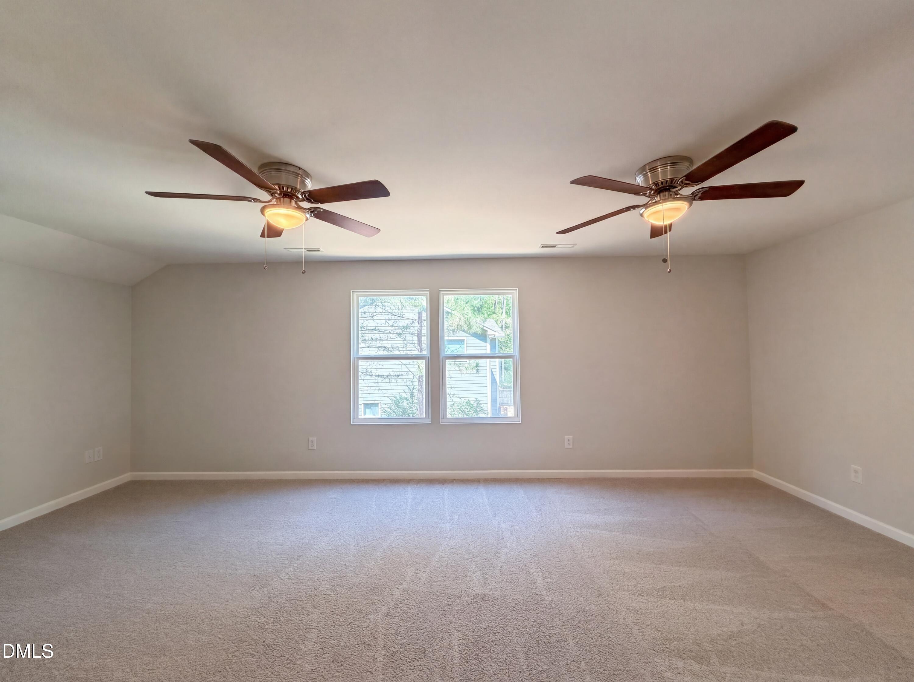 604 Rockbank Loop Property Photo 9