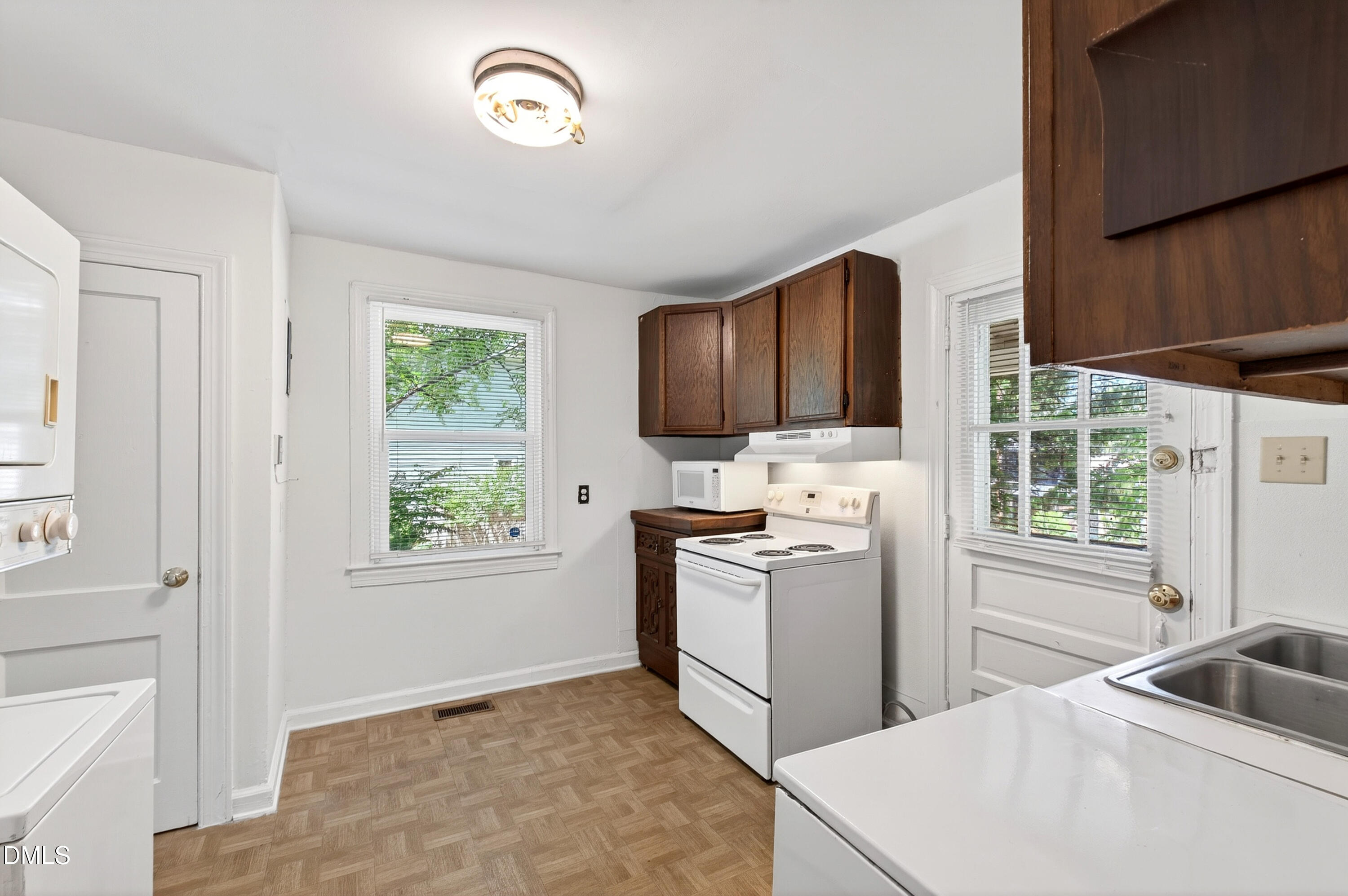 2316 Bedford Avenue Property Photo 7