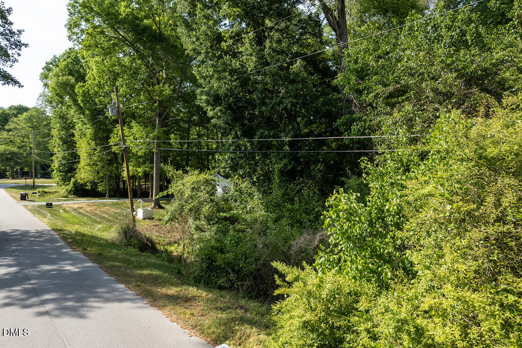 5809 Meadowlark Lane Property Photo 5