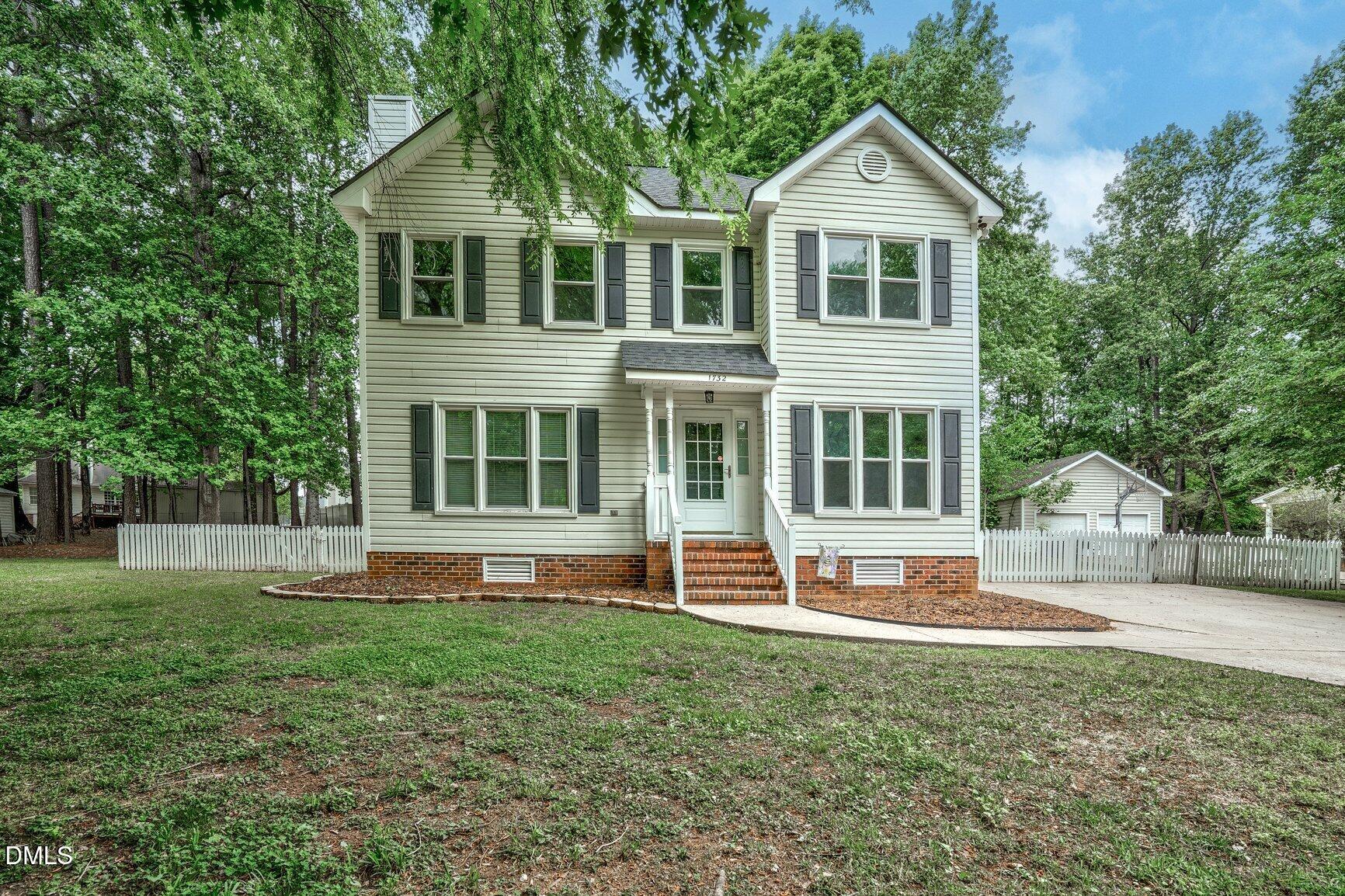 1732 Acorn Ridge Road Property Photo 1