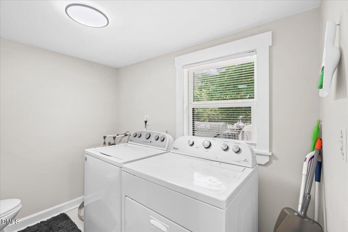 3241 Rowena Avenue Property Photo 28