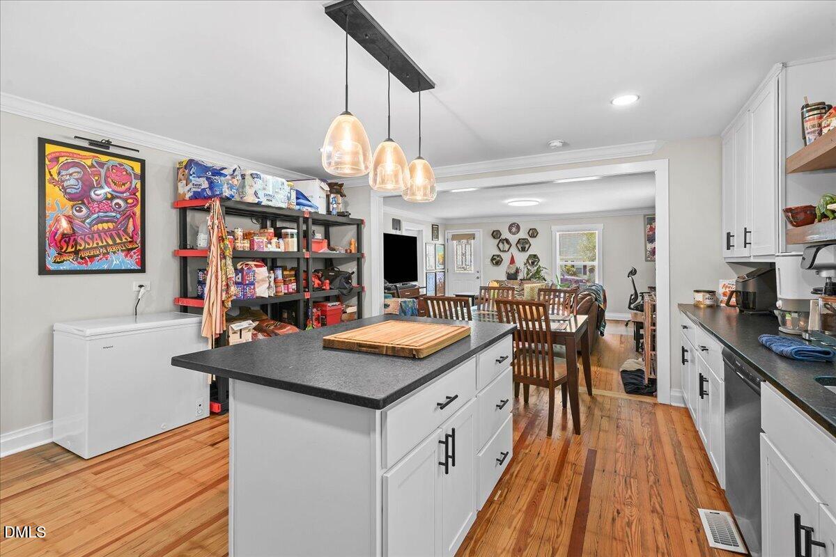 3241 Rowena Avenue Property Photo 44