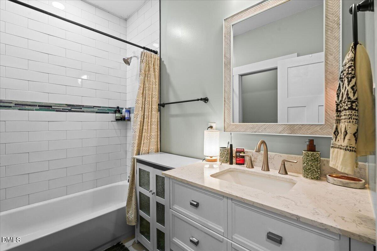 3241 Rowena Avenue Property Photo 65