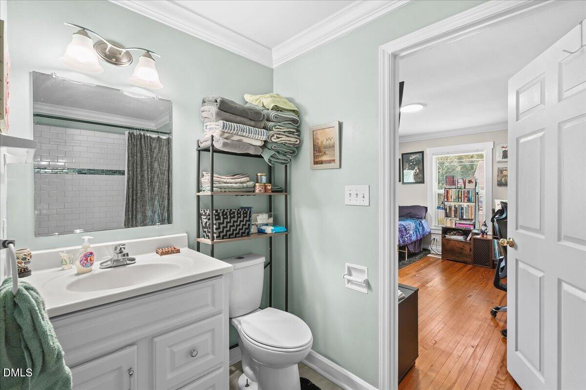 3241 Rowena Avenue Property Photo 85